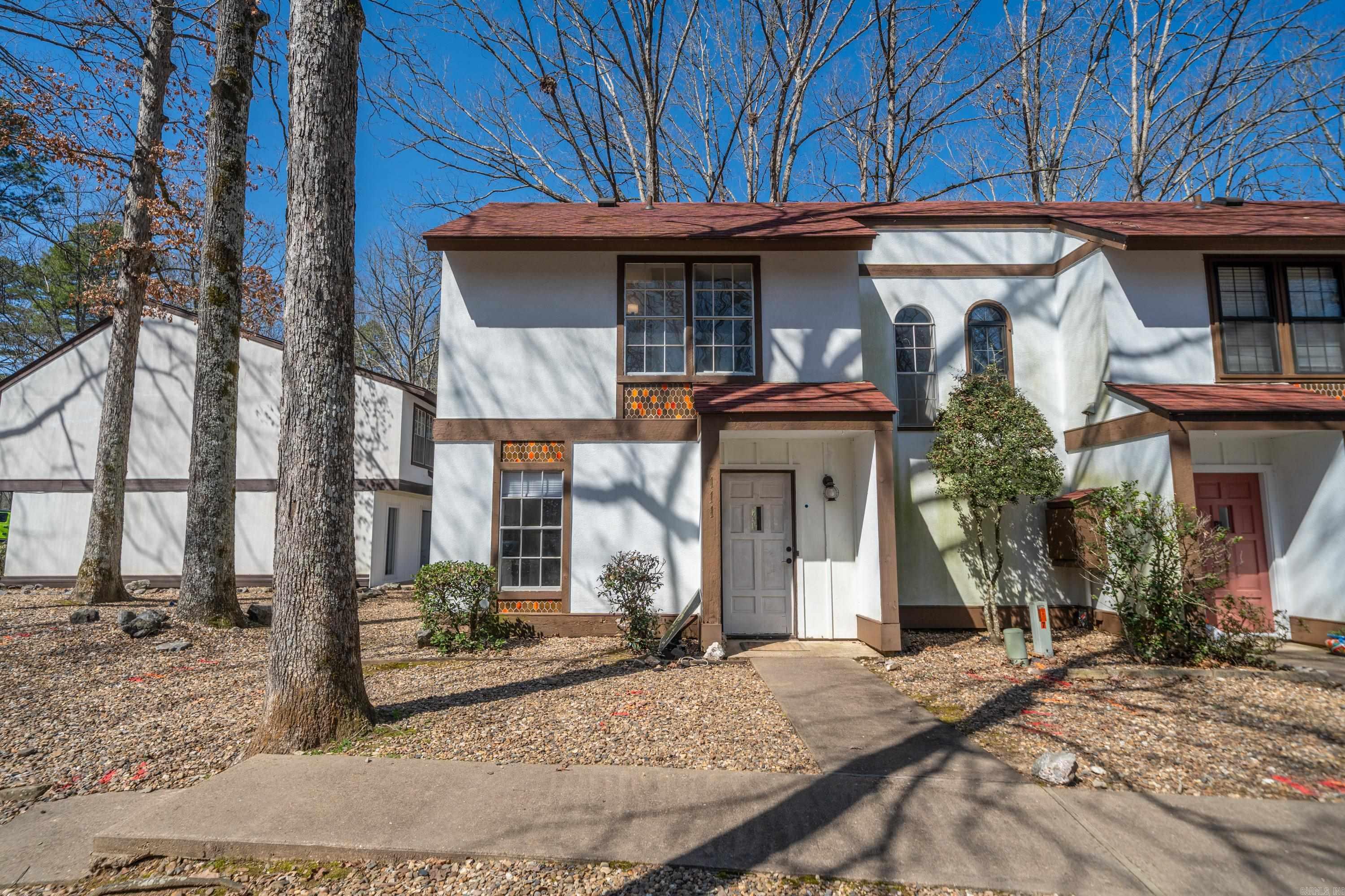 Cozy! Comfortable! Newly Updated.. and Move In Ready with all new kitchen appliances! Would also make an excellent AirBnB! Walking distance to several restaurants, Desoto Games Area, Pickleball, Desoto Marina, and Desoto Golf Course! This adorable townhome is located minutes from Desoto Golf Course, Pickleball Courts, Basketball & Playground Park, and Lake Desoto. A sense of peace and relaxation surrounds you when you step into the 2 bedroom, 1.5 bath Enjoy time on the patio overlooking the courtyard. Take a stroll through the lush nature walkways. This community has amenities galore with 9 golf courses, 11 lakes, 26+ mi. walking trails, restaurants, and more. HSV has $1,500 buy in fee for new residents. No Seller Property disclosure - Seller has never lived in the property.