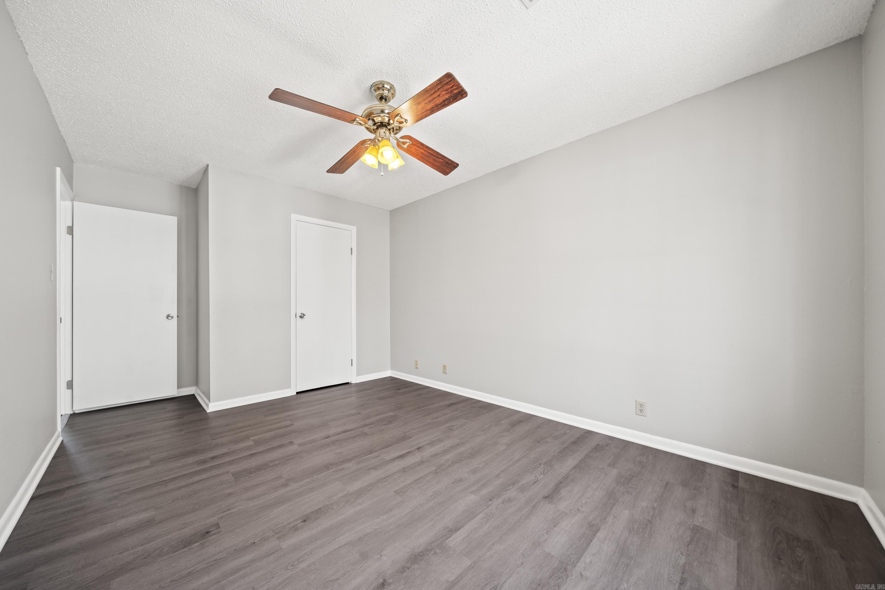Desoto Courts Townhouse 1 - Residential