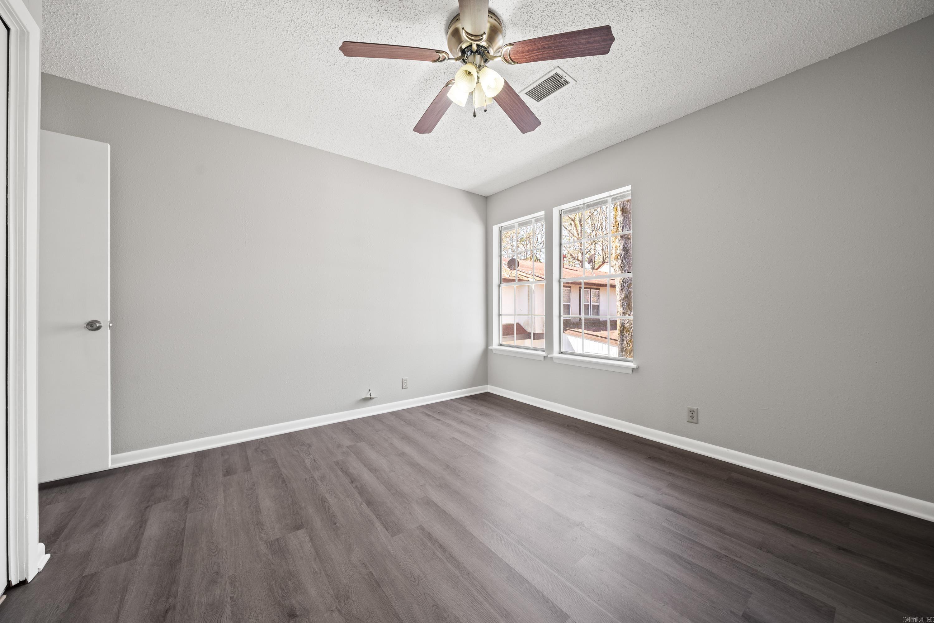 Desoto Courts Townhouse 1 - Residential