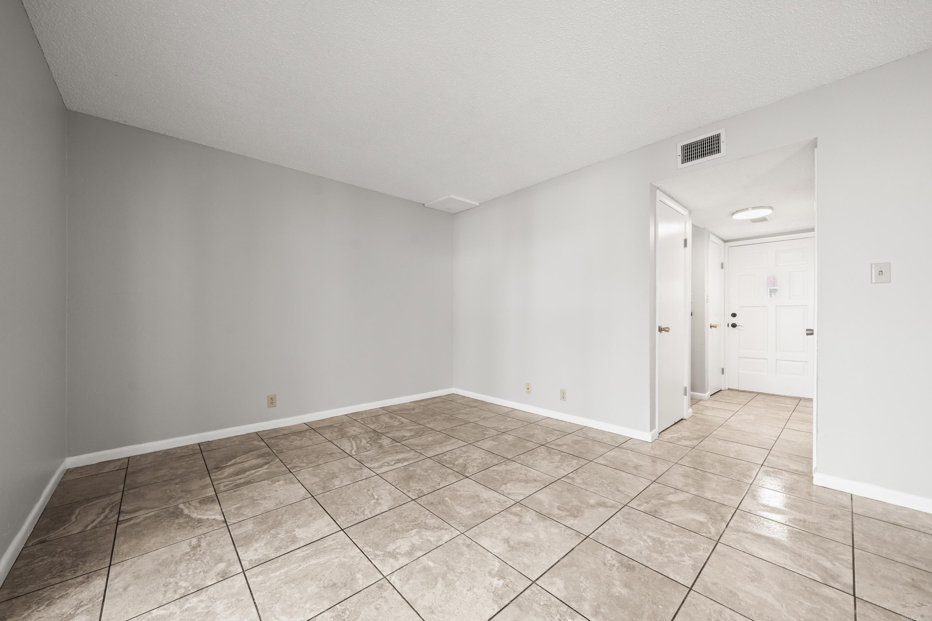 Desoto Courts Townhouse 1 - Residential