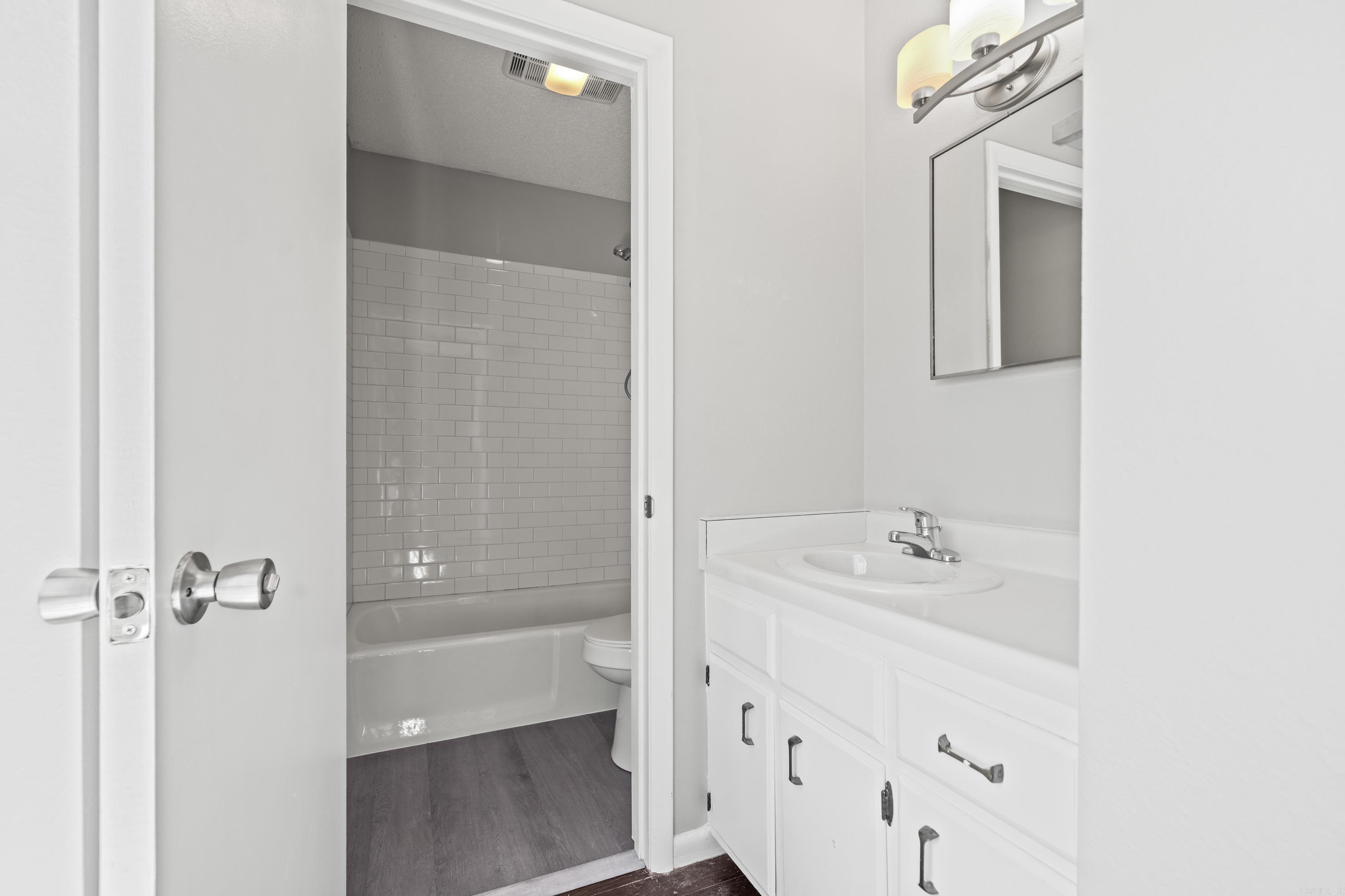 Desoto Courts Townhouse 1 - Residential