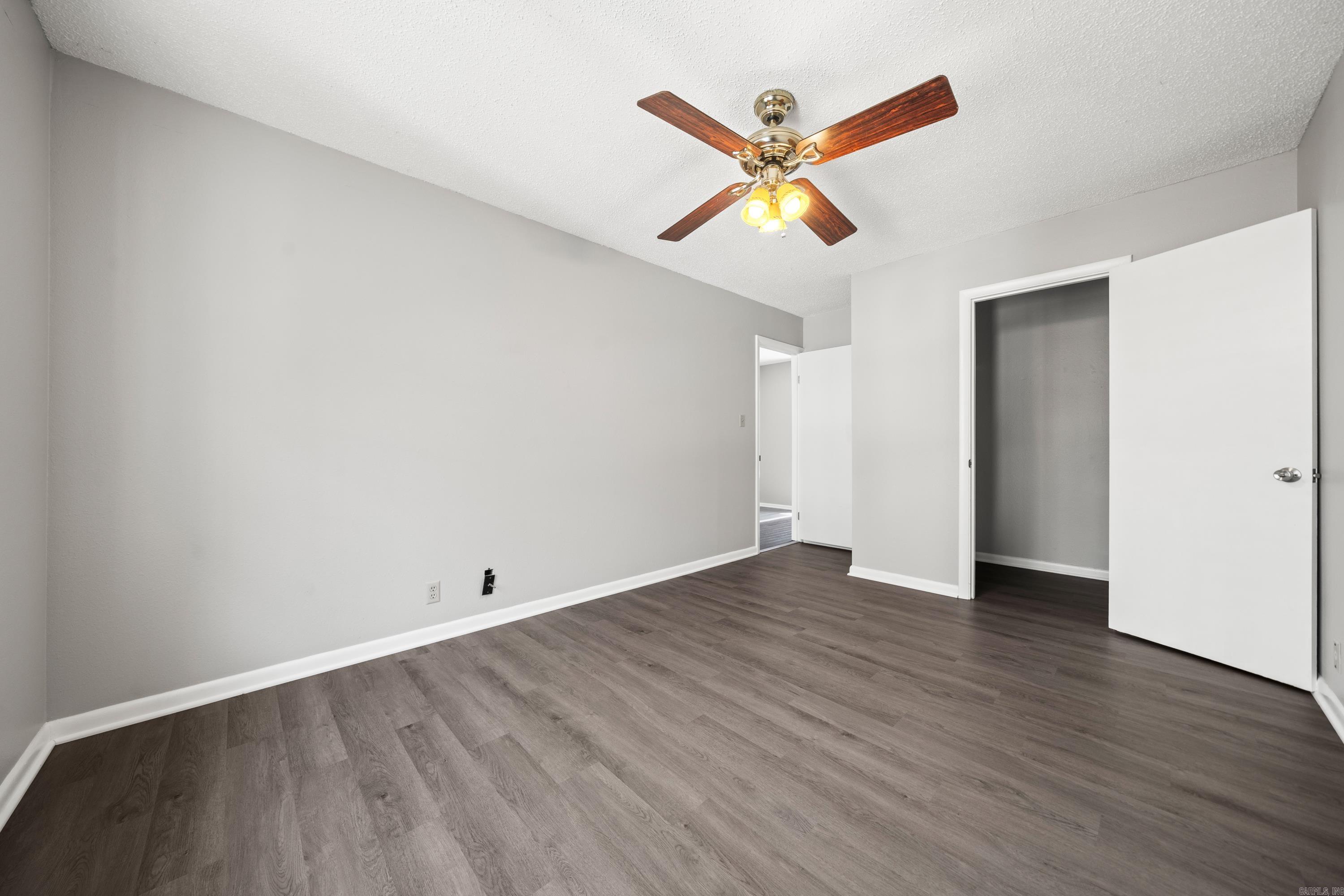 Desoto Courts Townhouse 1 - Residential
