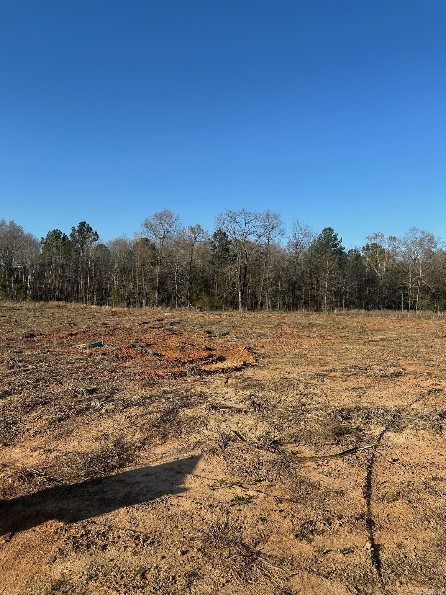 COUNTRY CLUB OF ARK THE - Land