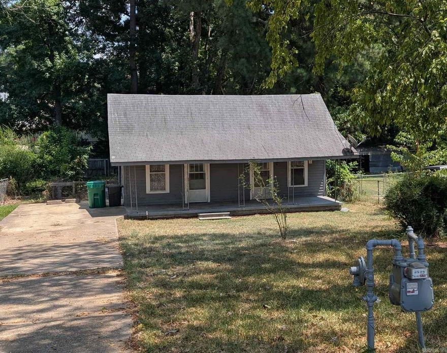 2 bedroom 1 bath house. New central heat and air installed in 2021. Water heater , lighting and floors installed in 2020. New paint in 2020. Easy access to the interstate and shopping centers. Buyers financing fell through. Back on Market
