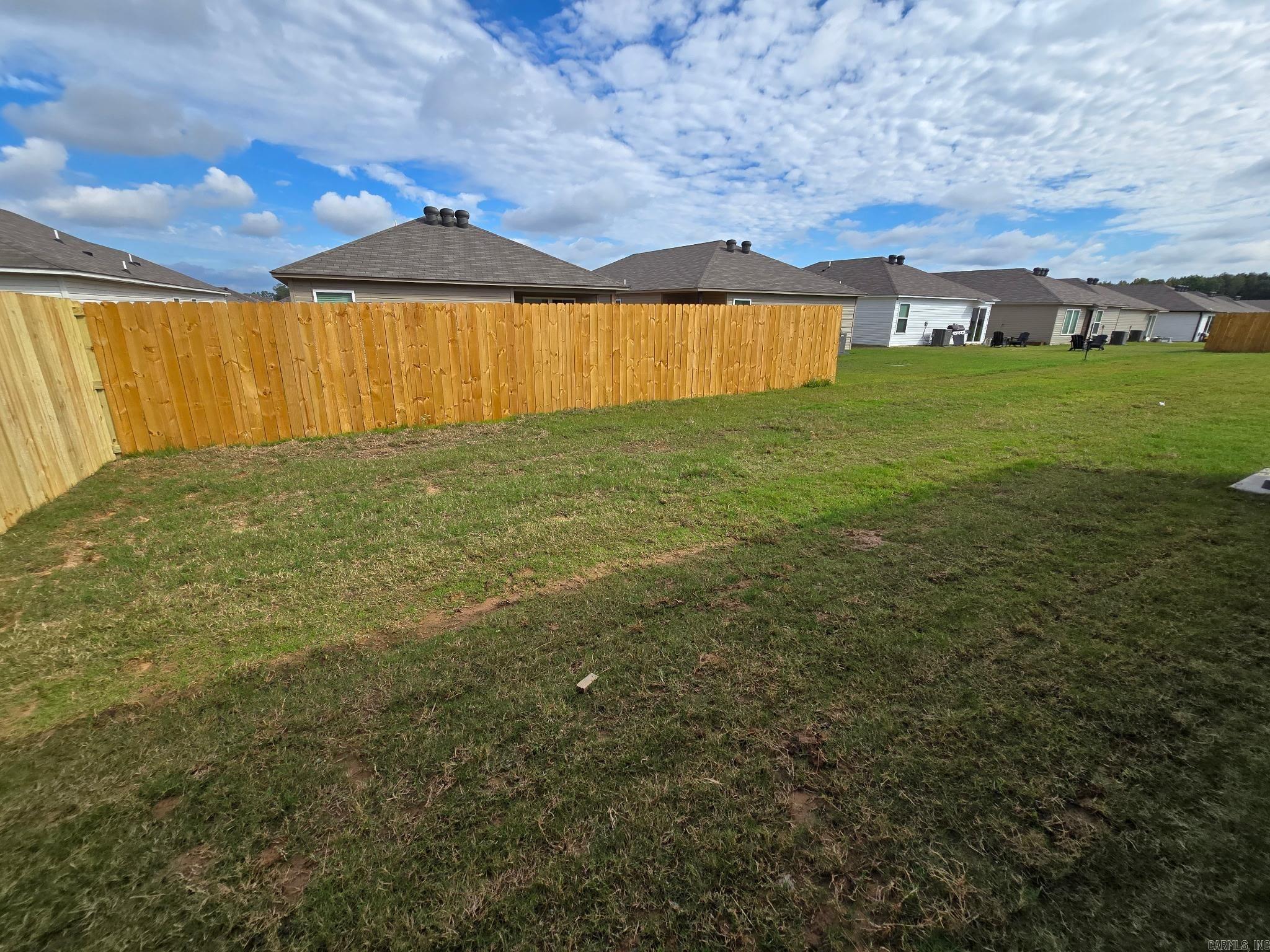 COUNTRY CLUB OF ARK THE - Residential Lease