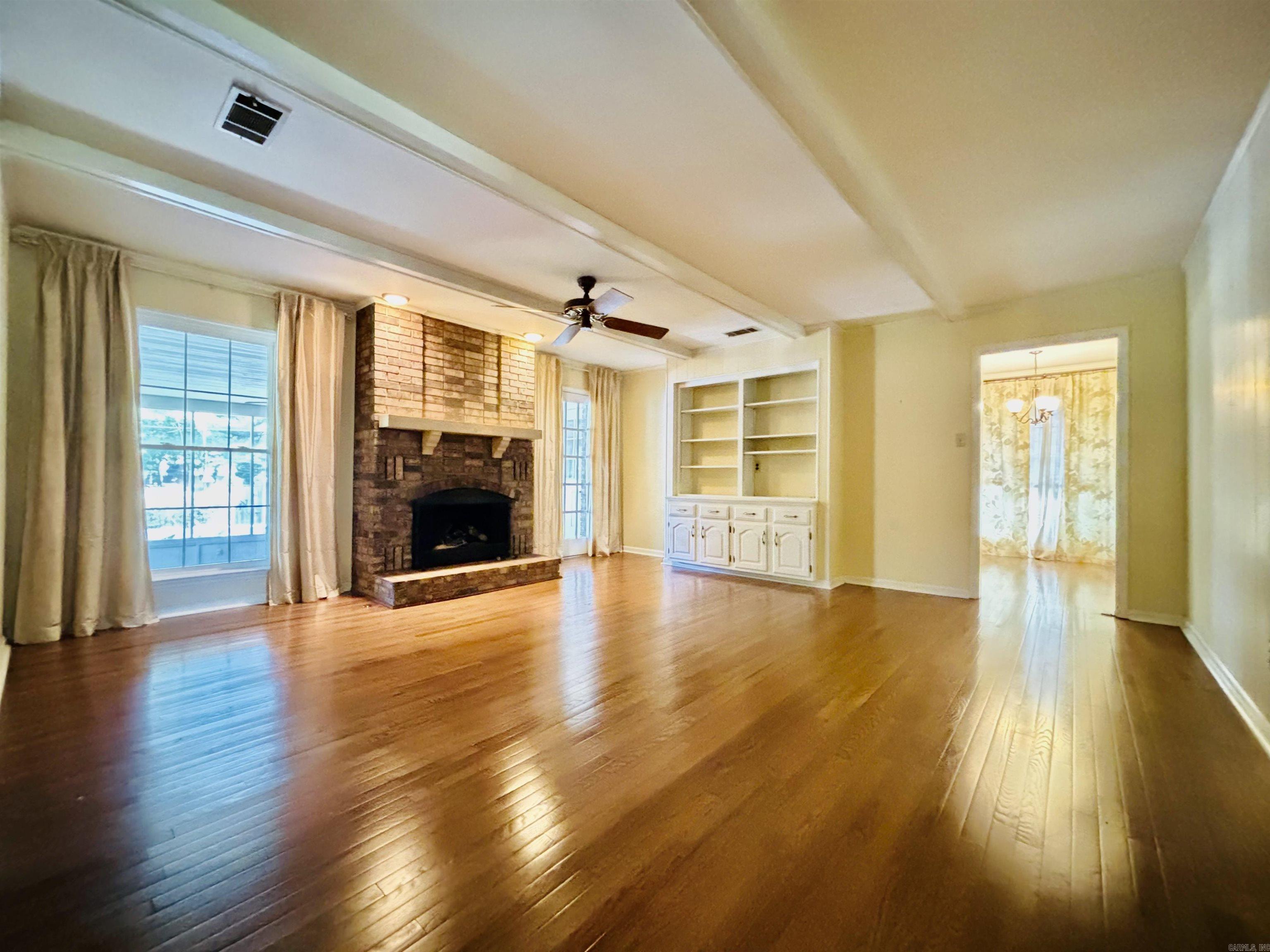 STURBRIDGE - Residential