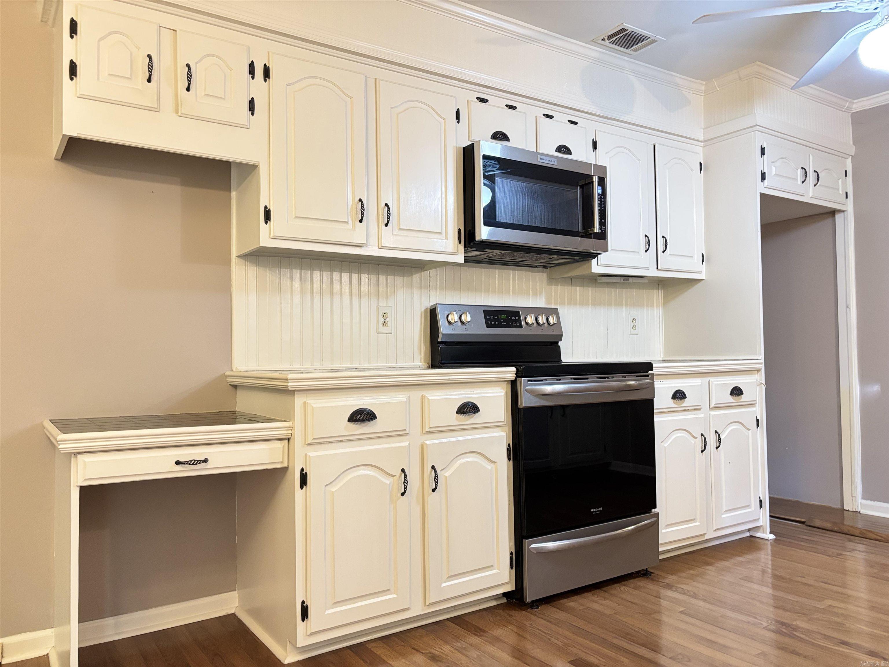 STURBRIDGE - Residential