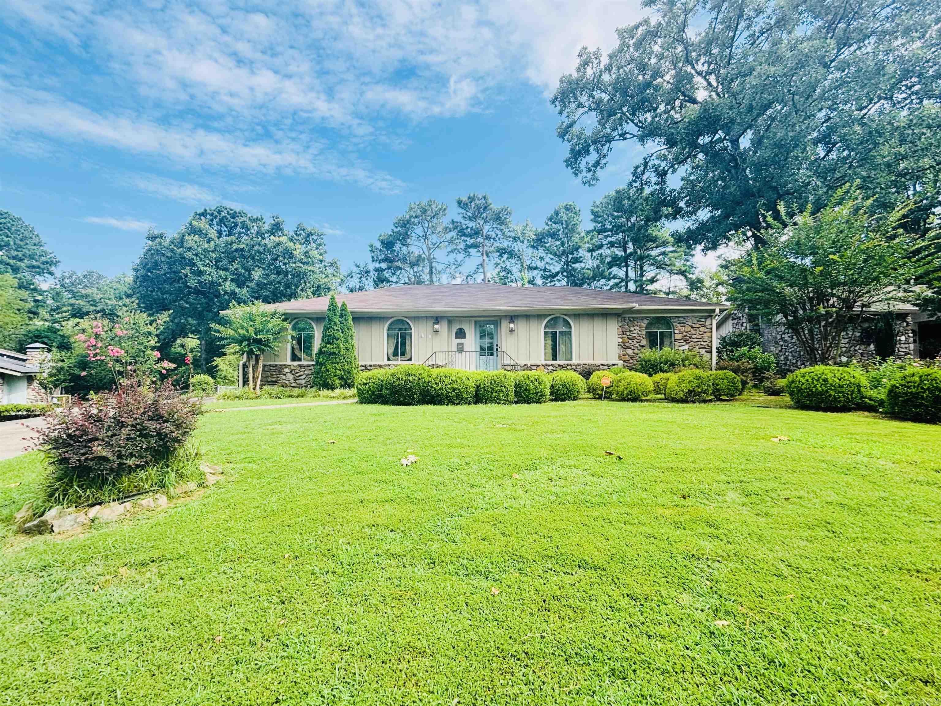 STURBRIDGE - Residential