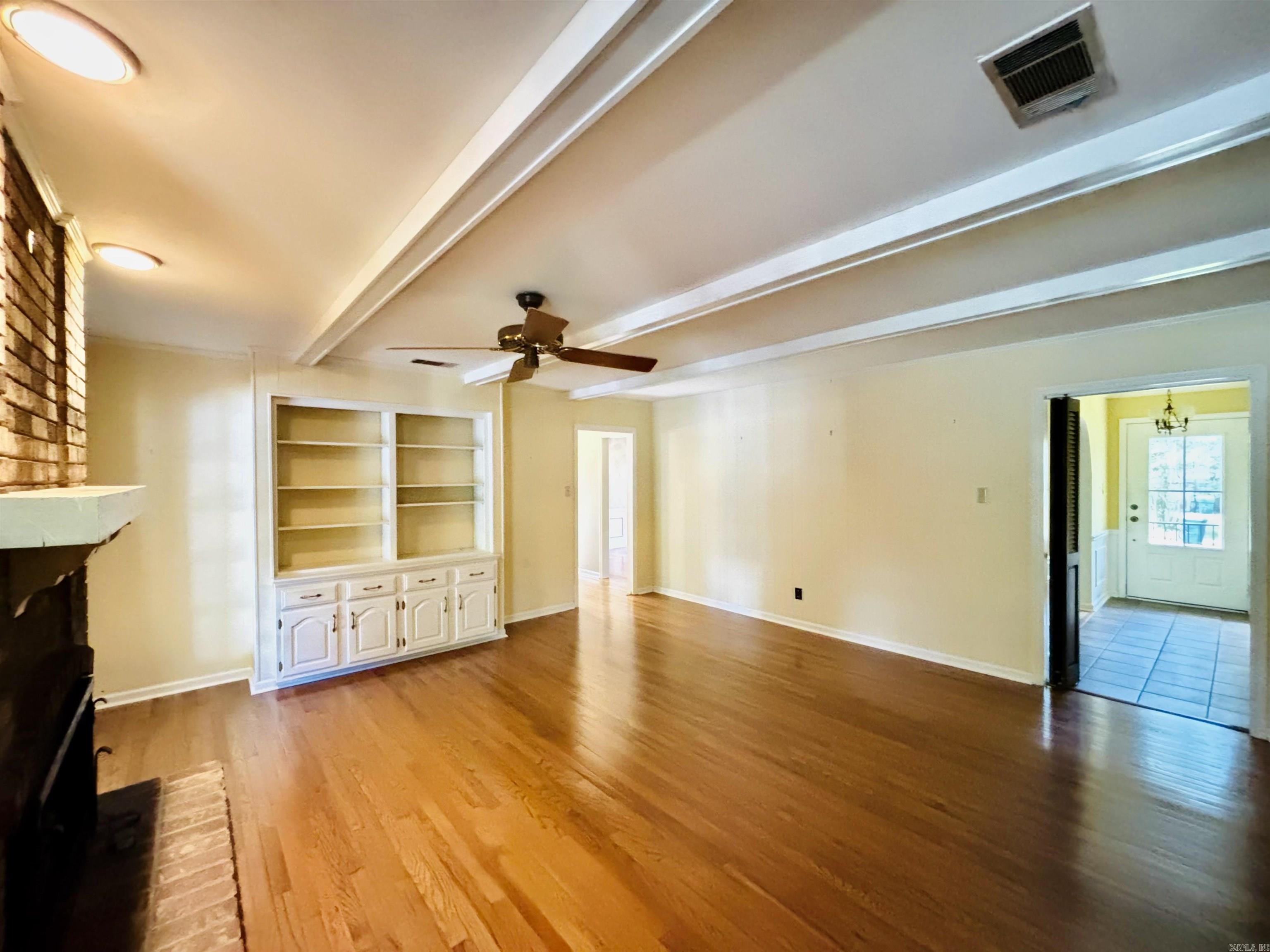 STURBRIDGE - Residential