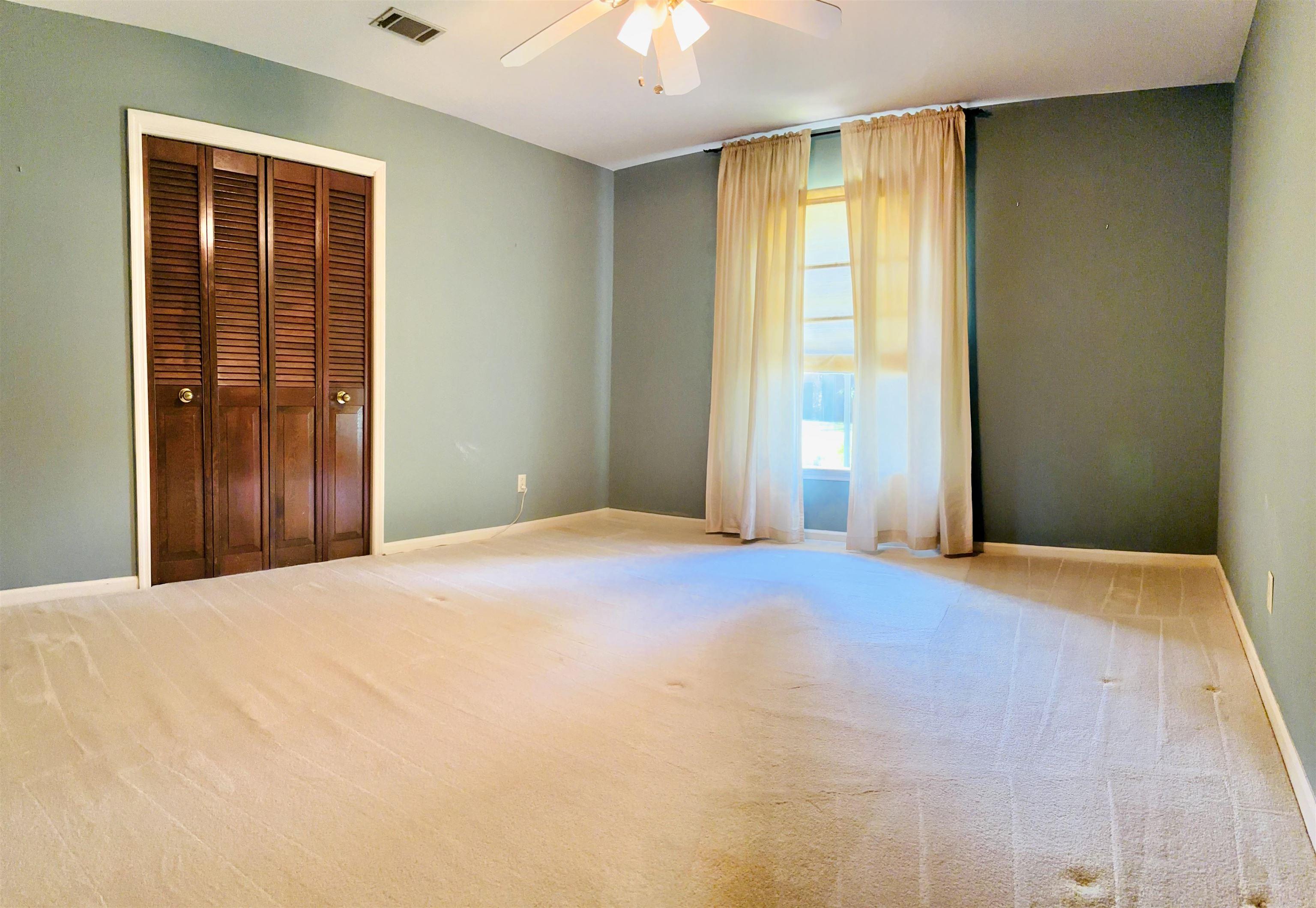 STURBRIDGE - Residential