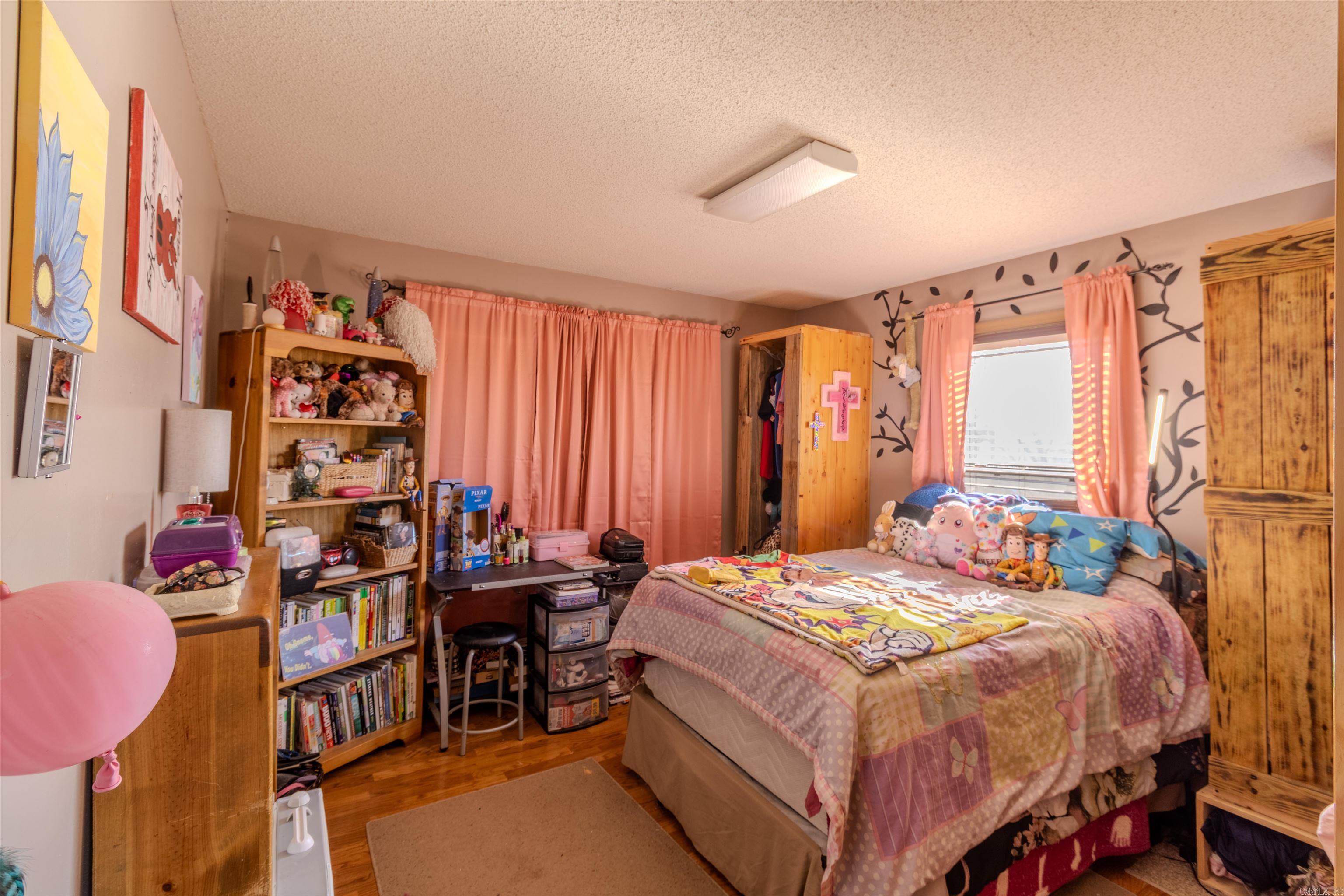 Outlots C 32-10-23 - Residential