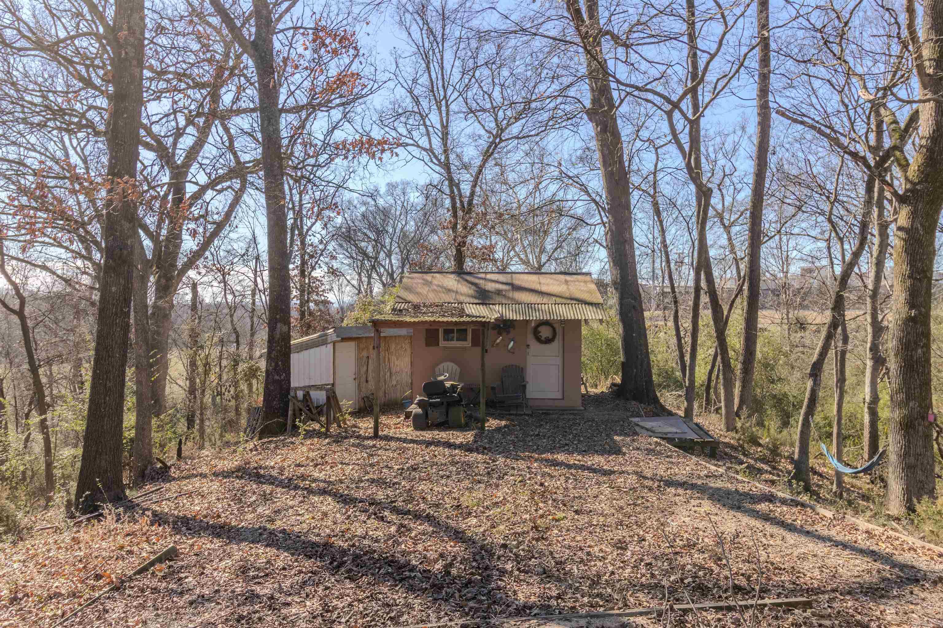 Outlots C 32-10-23 - Residential