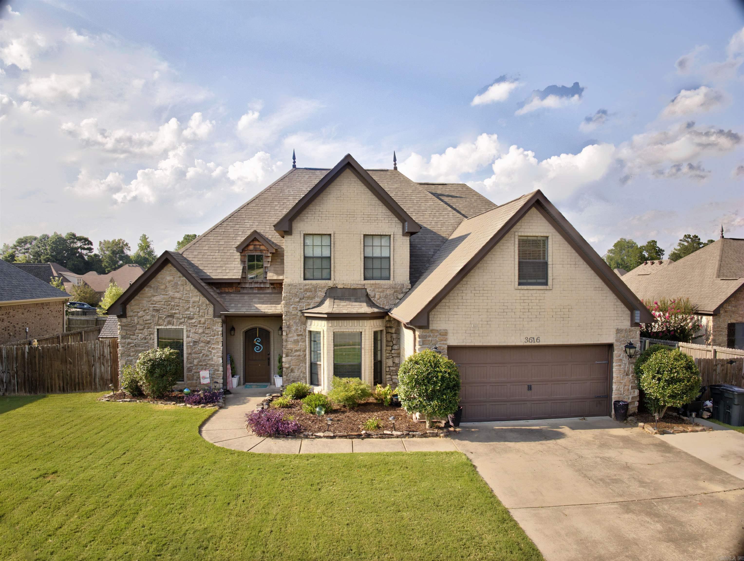 HICKORY HEIGHTS - Residential