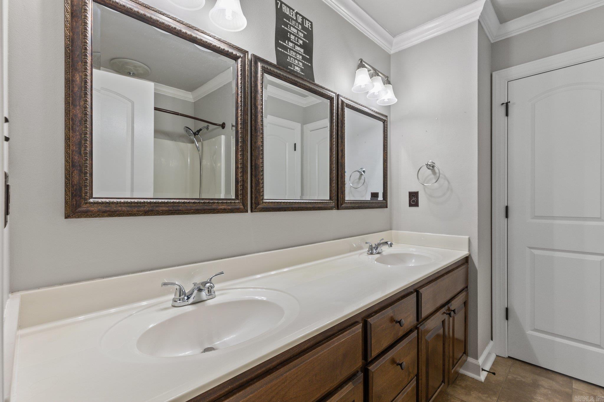 HICKORY HEIGHTS - Residential