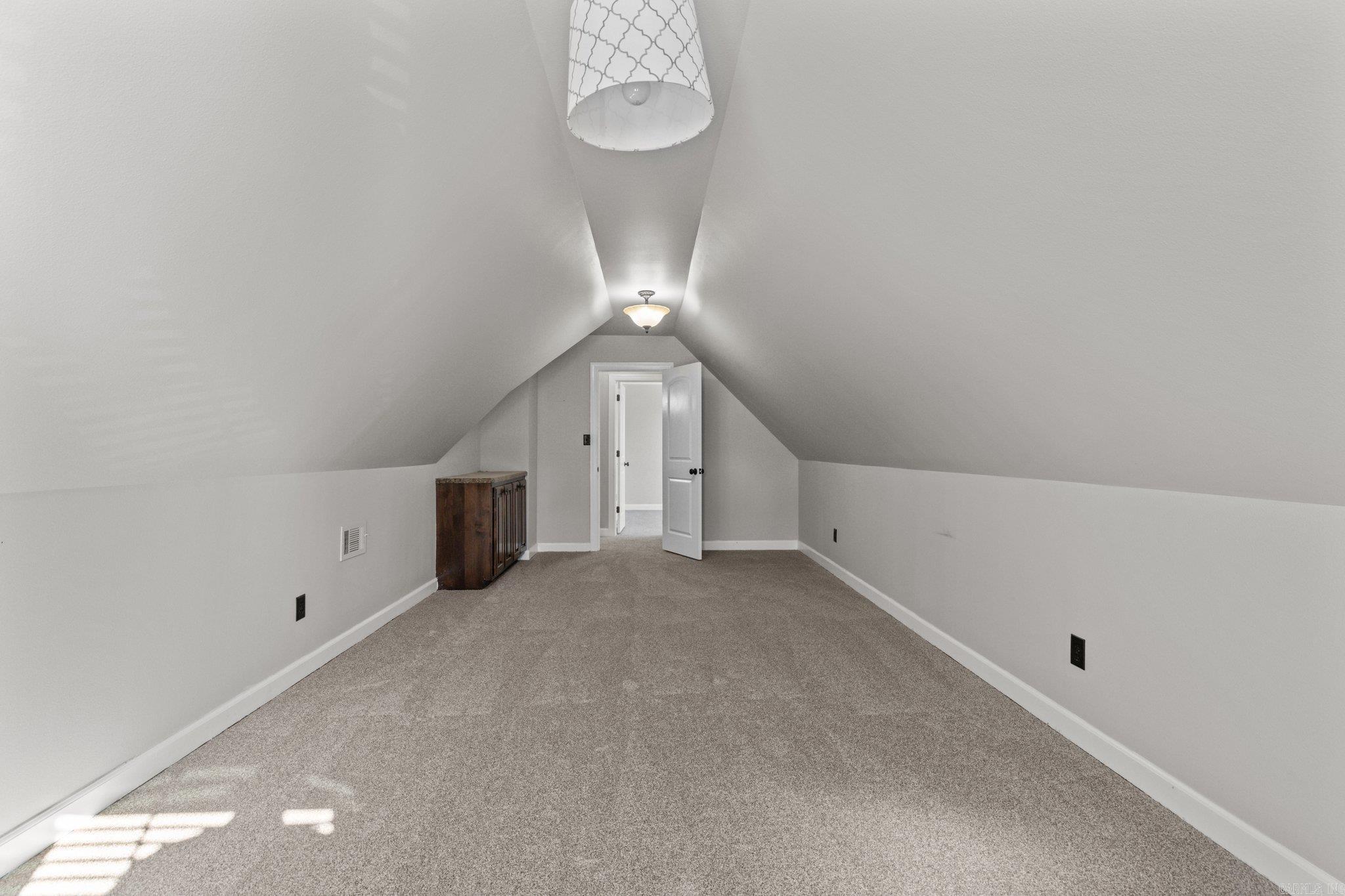 HICKORY HEIGHTS - Residential