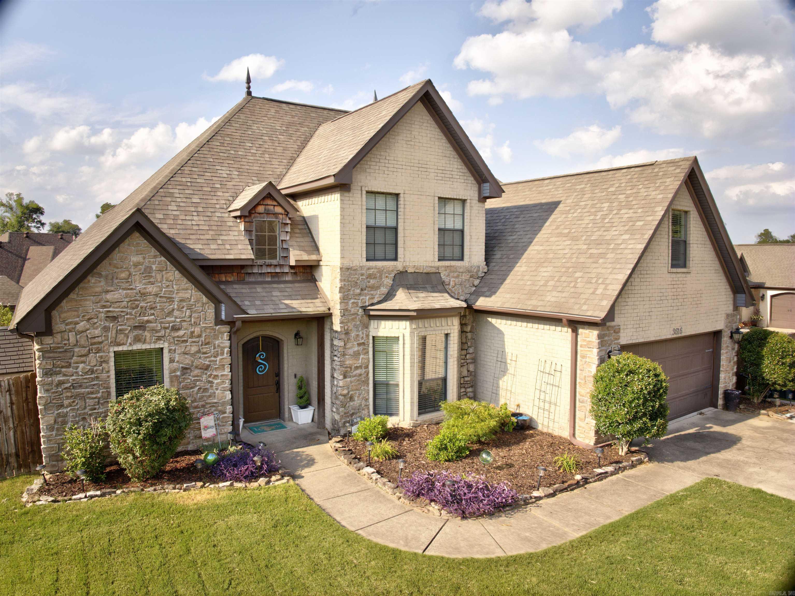 HICKORY HEIGHTS - Residential