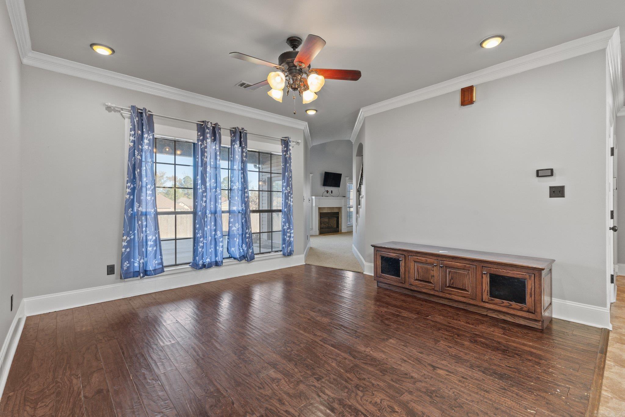 HICKORY HEIGHTS - Residential