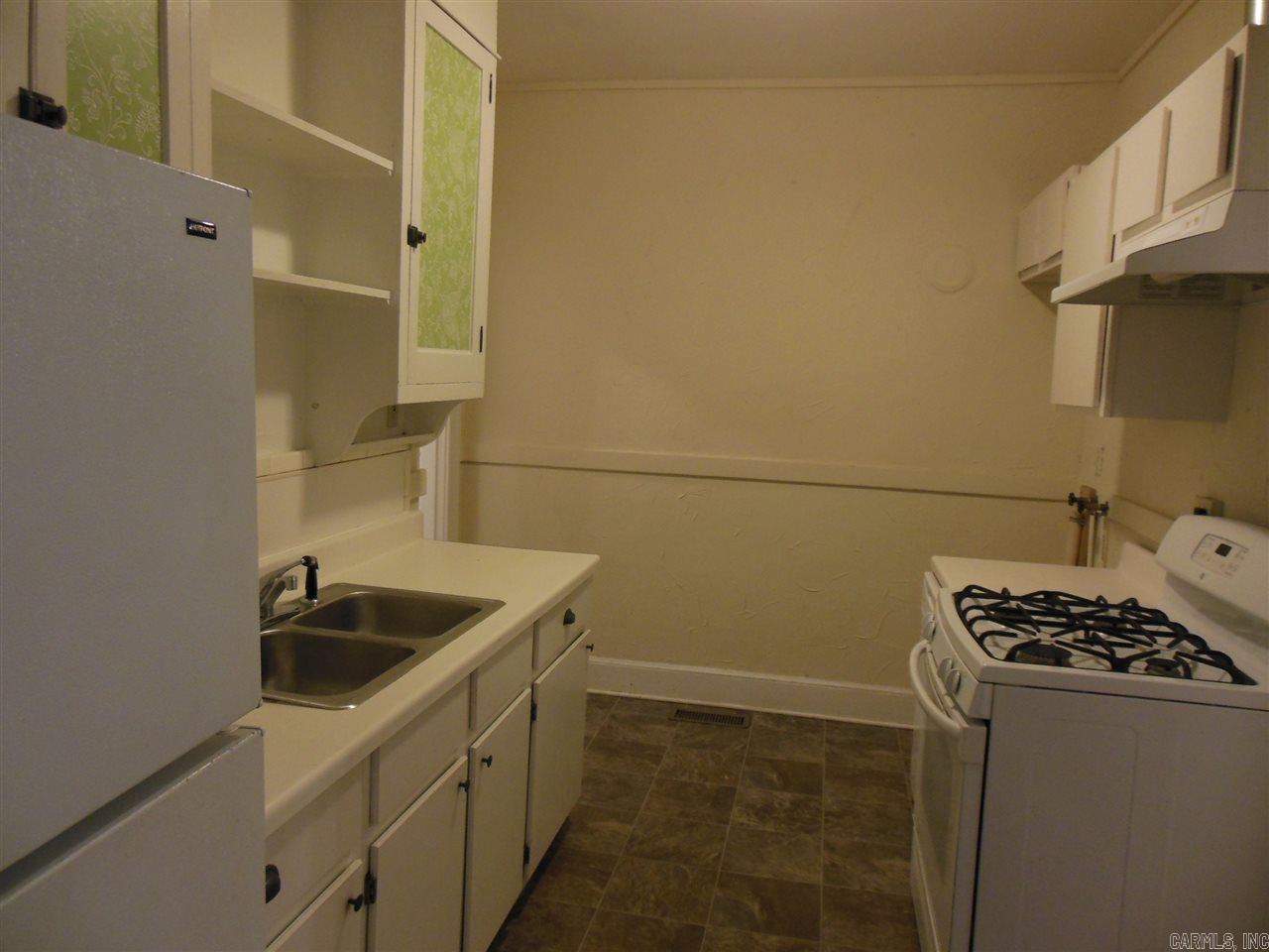 CH Taylor - Residential Lease