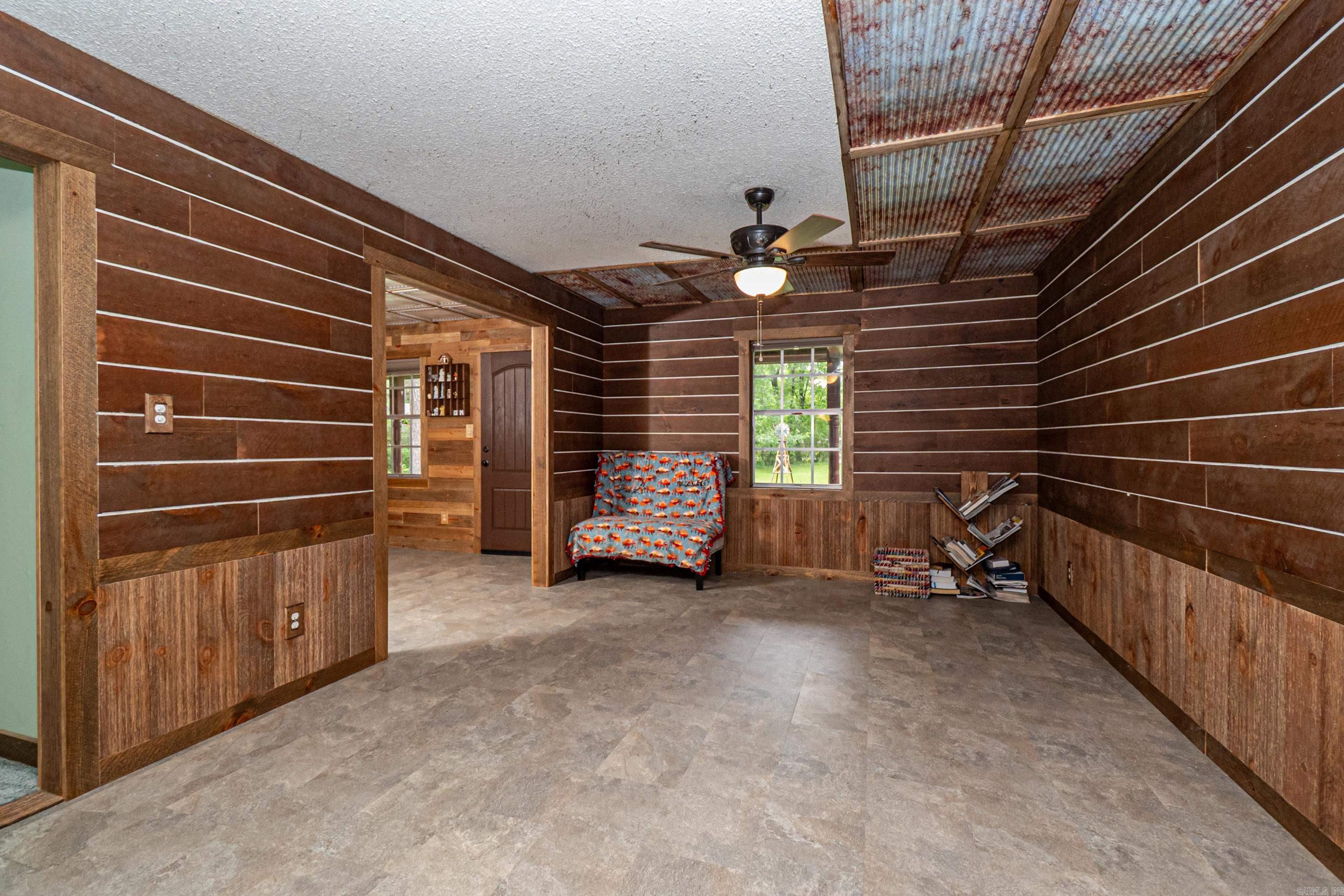 MASON HILL - Residential