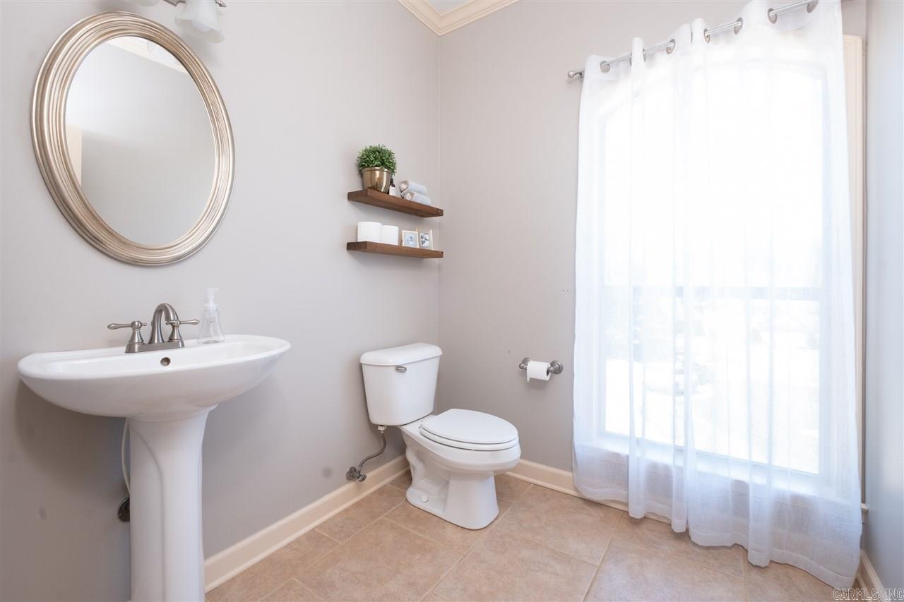 COUNTRY CLUB OF ARK THE - Residential