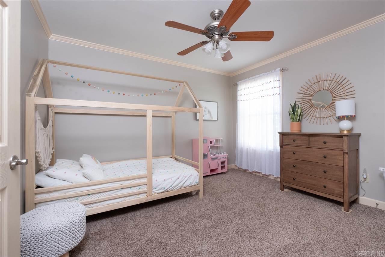 COUNTRY CLUB OF ARK THE - Residential