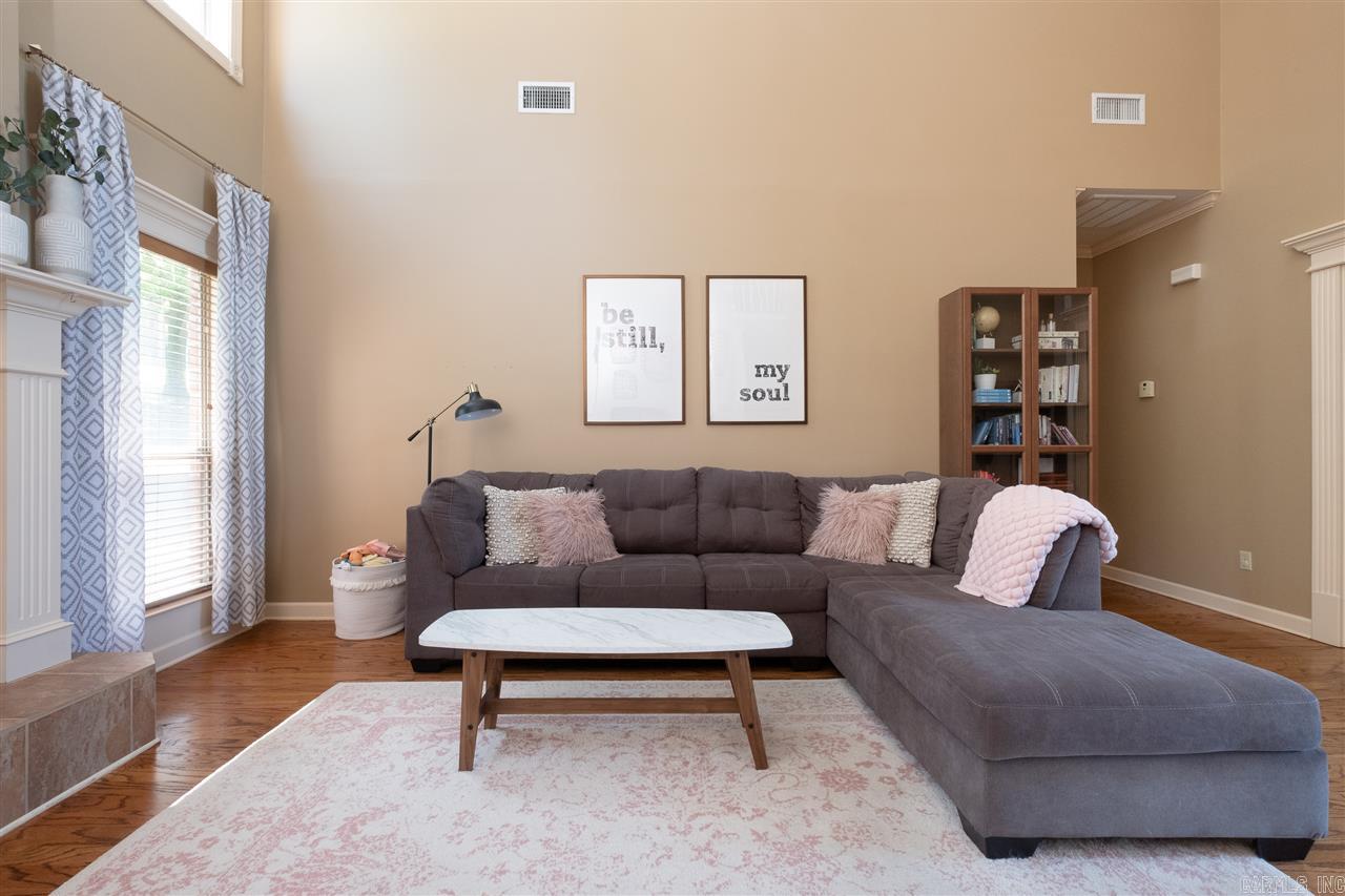 COUNTRY CLUB OF ARK THE - Residential