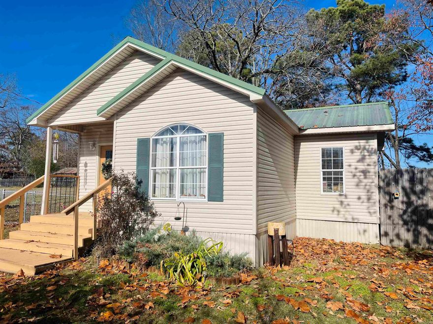 If you are looking for a cute home right in the heart of White Hall this is it!  This cute 2 bedroom/ 1 bath house is perfect for someone starting out, or someone wanting to “down size”. It has a nice fenced in back yard and all appliances, except the washer, are staying.  Schedule your showing today!