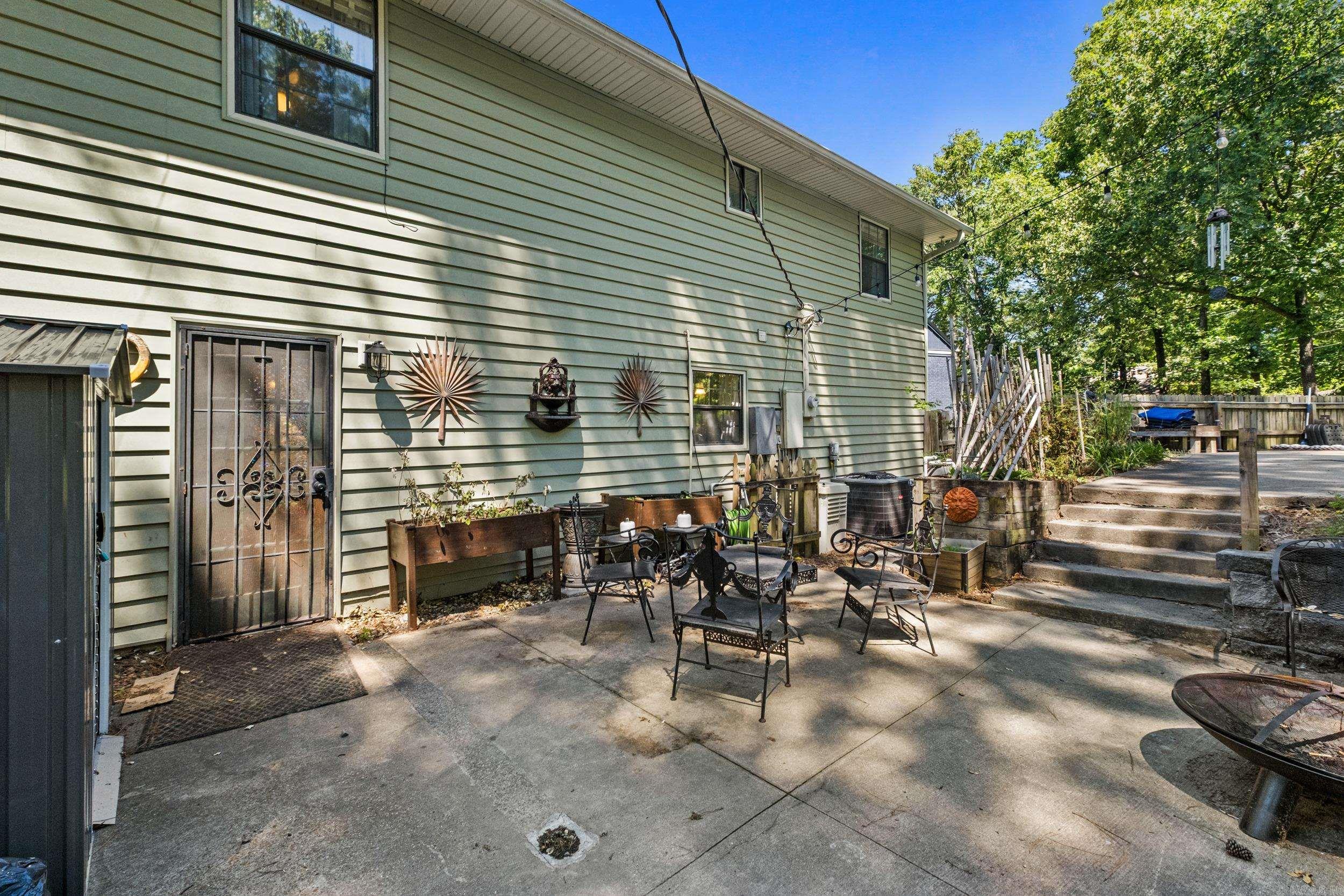 LUDINGTON HGTS - Residential