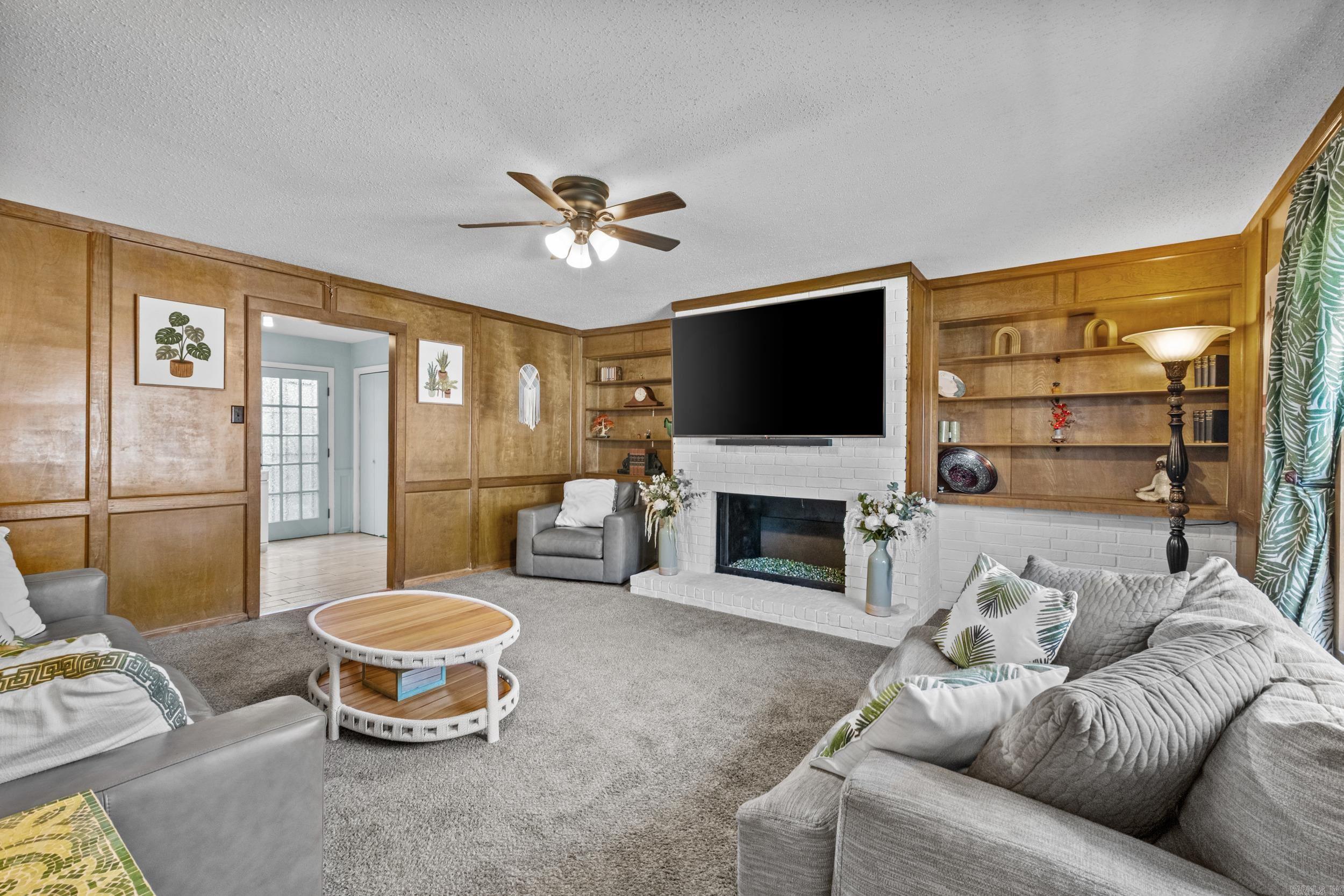 LUDINGTON HGTS - Residential