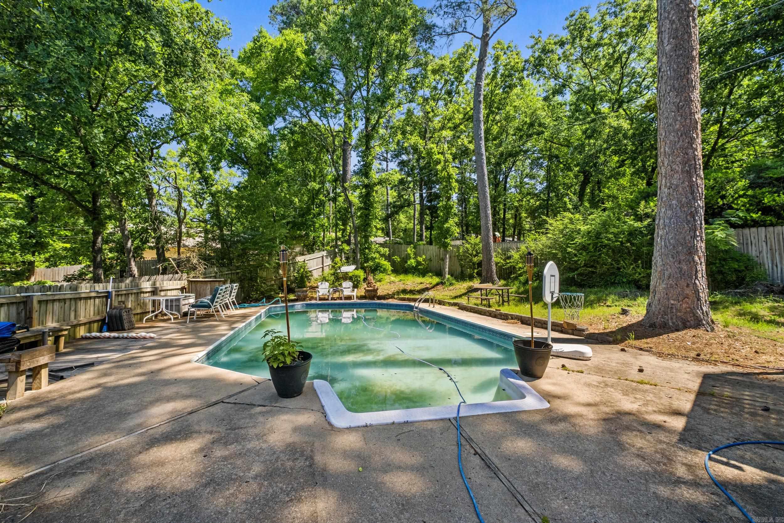 LUDINGTON HGTS - Residential