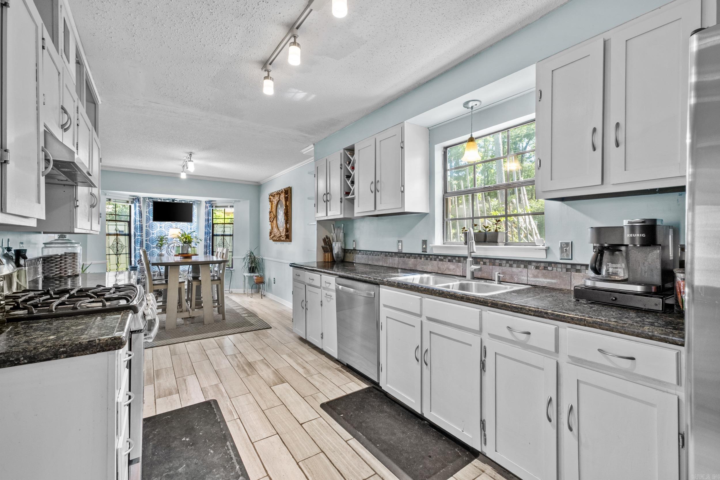 LUDINGTON HGTS - Residential