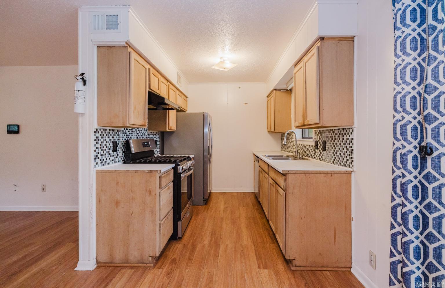 PINE MANOR SUB DIV - Residential