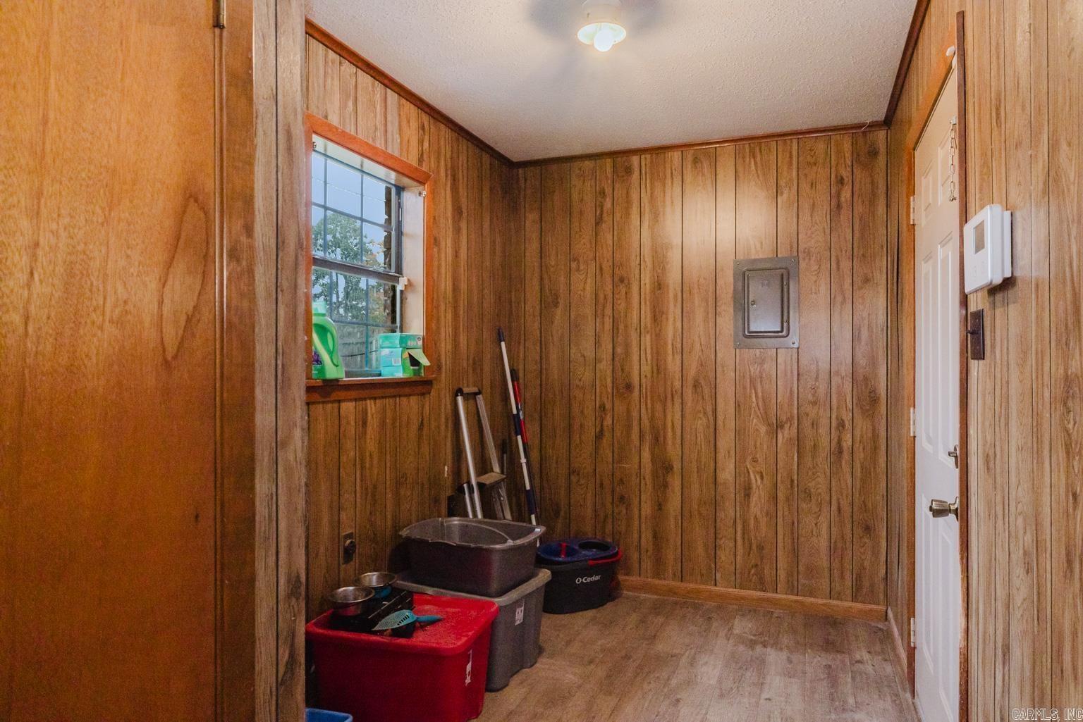 PINE MANOR SUB DIV - Residential