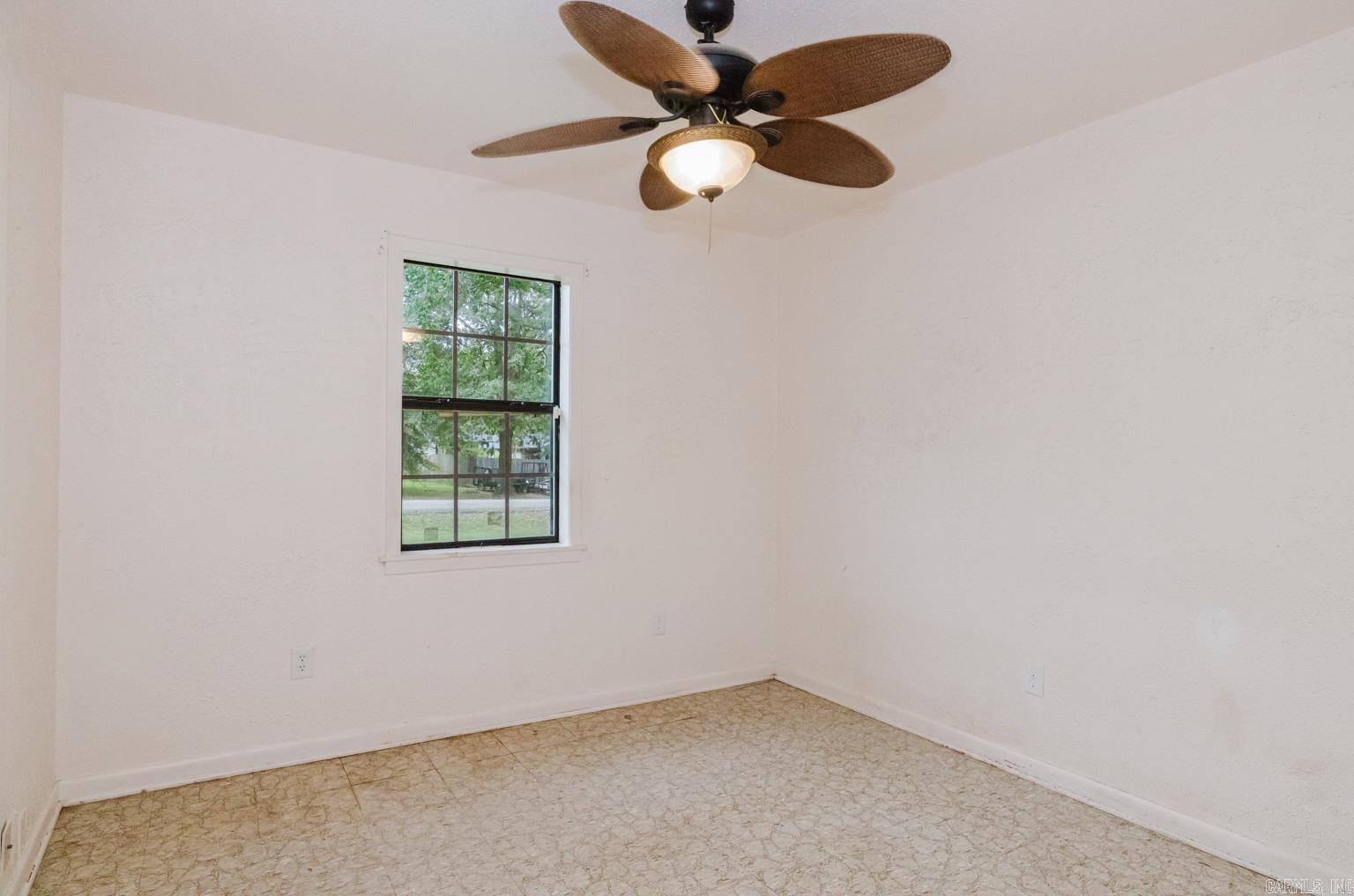 PINE MANOR SUB DIV - Residential