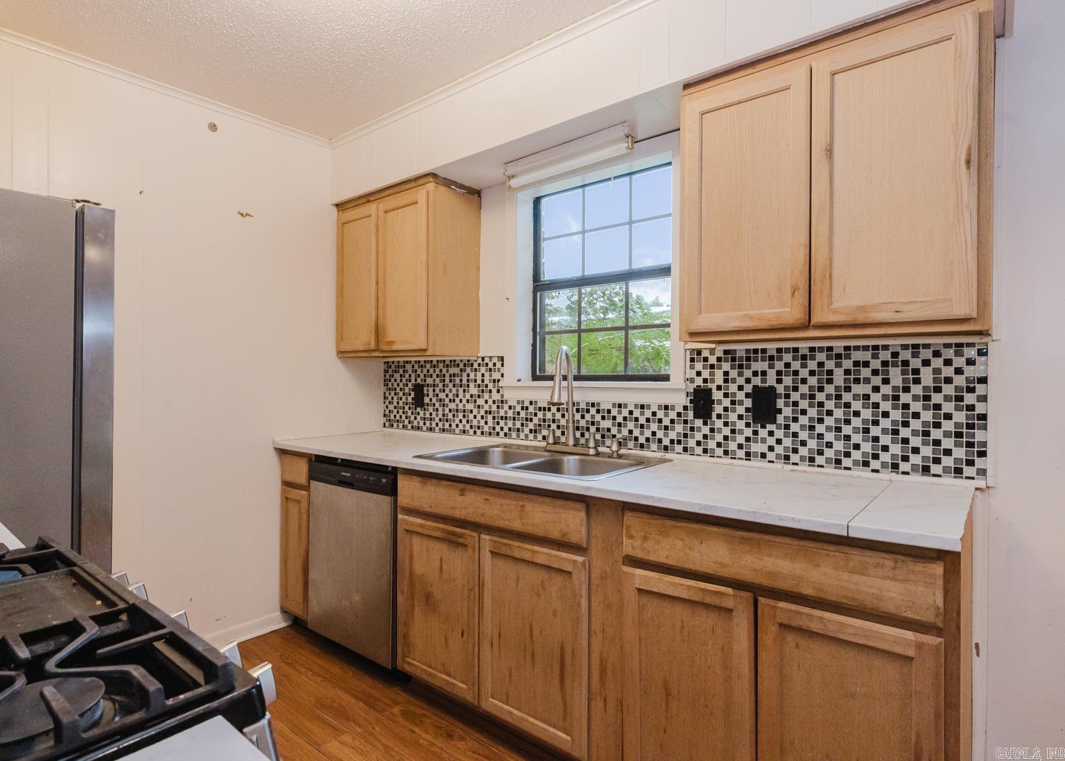 PINE MANOR SUB DIV - Residential