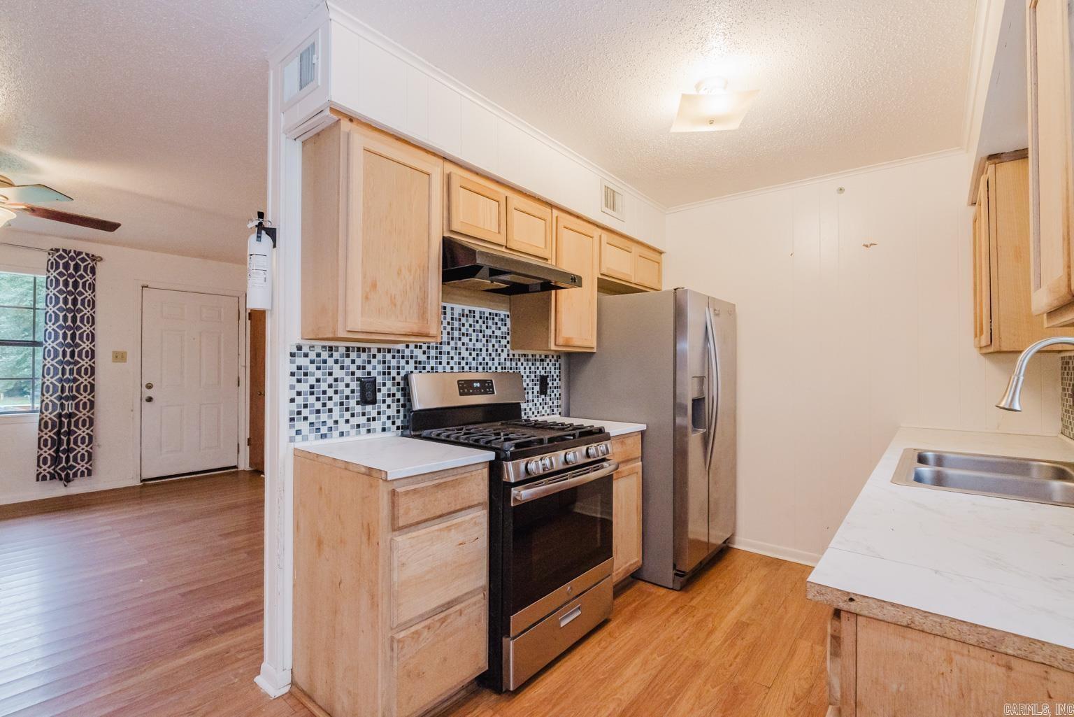 PINE MANOR SUB DIV - Residential