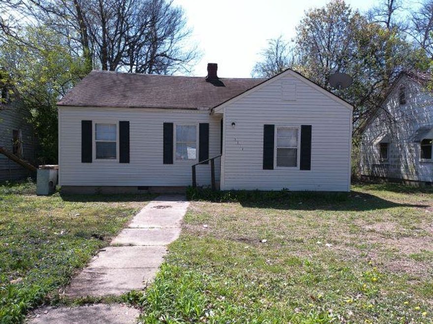 New to the rental market 2313 Birch St in Blytheville, AR is one you won't want to miss! This is a newly renovated 3 bedroom, 1 bath, all electric home. Enter in through the front door to the perfect sized living room that is great for relaxing after a long day. Continue on and you will find a dining room, and kitchen complete with refrigerator and electric range. Down the hallway, you will find 3 bedrooms and a centrally located bathroom. This home also has a large backyard perfect for summer bbq's. Call today to make this rental your new home!