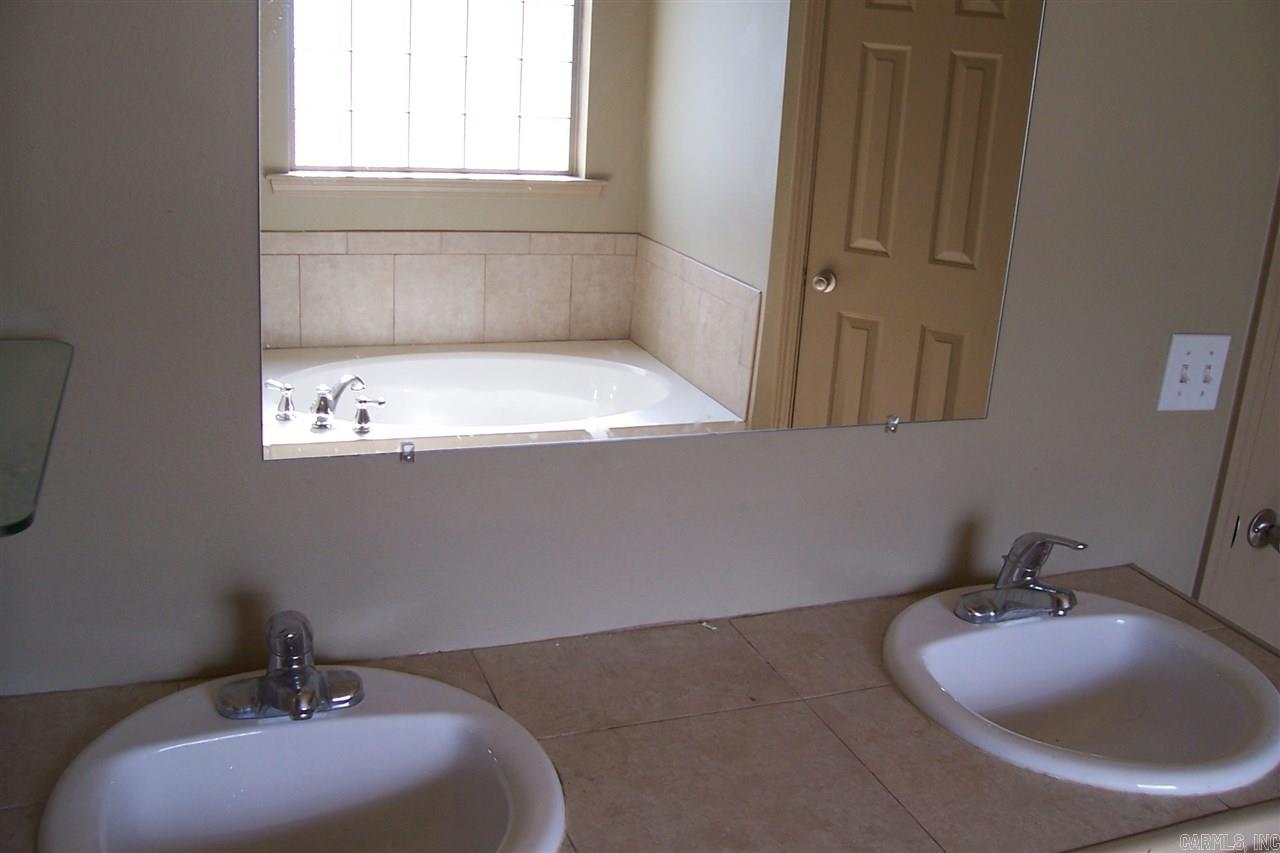 Wisteria Vineyard - Residential Lease