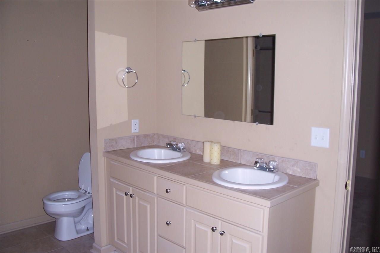 Wisteria Vineyard - Residential Lease