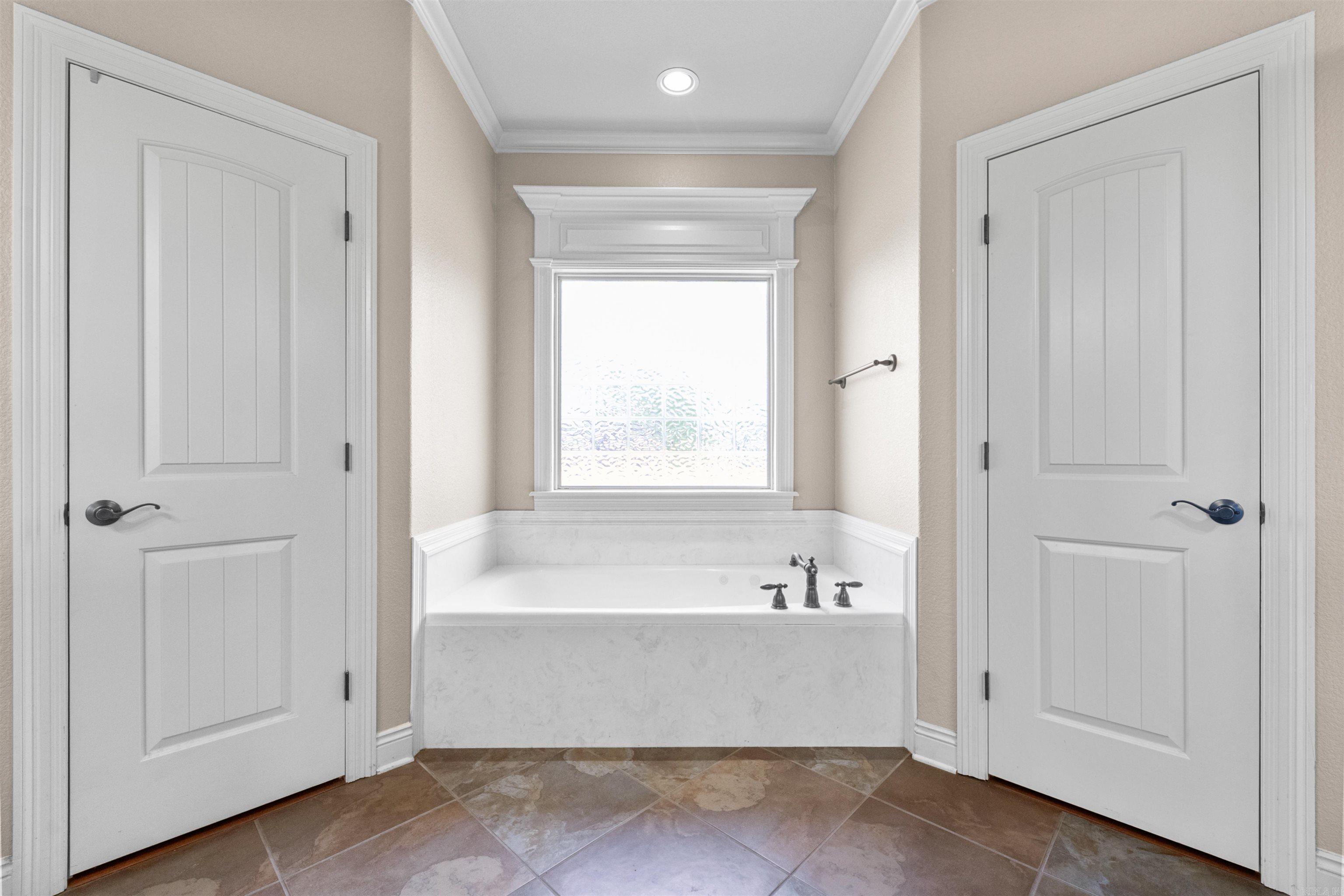 SHADOW CREEK - Residential