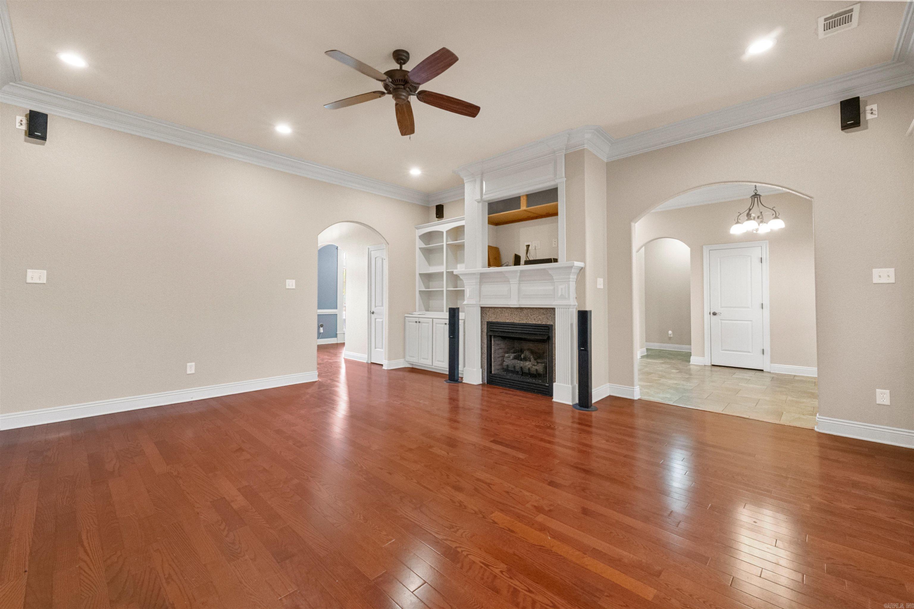 SHADOW CREEK - Residential