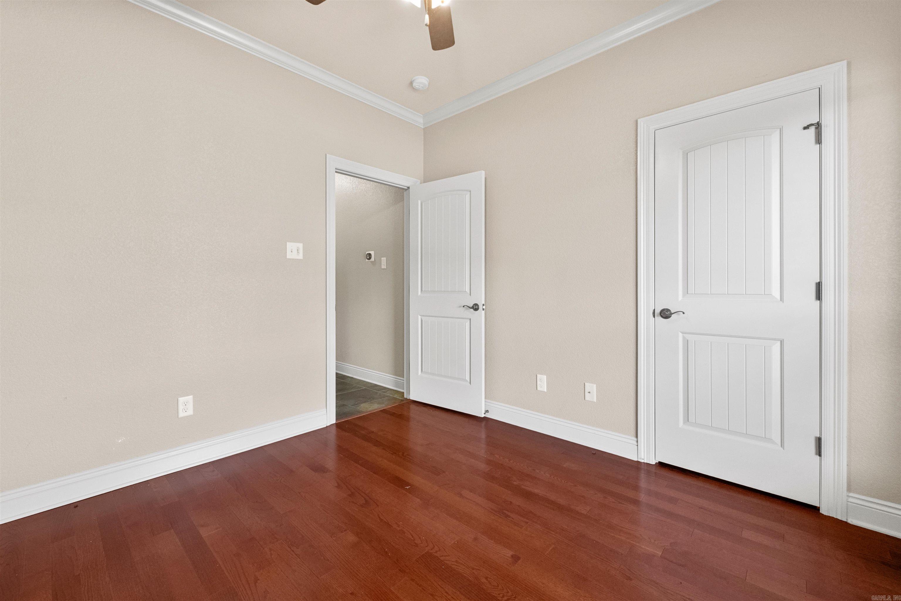 SHADOW CREEK - Residential