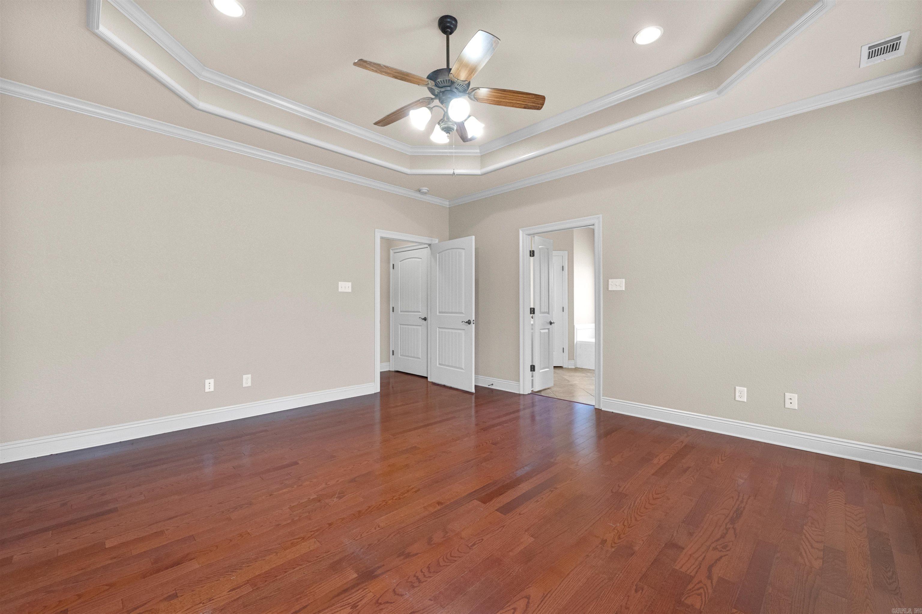 SHADOW CREEK - Residential