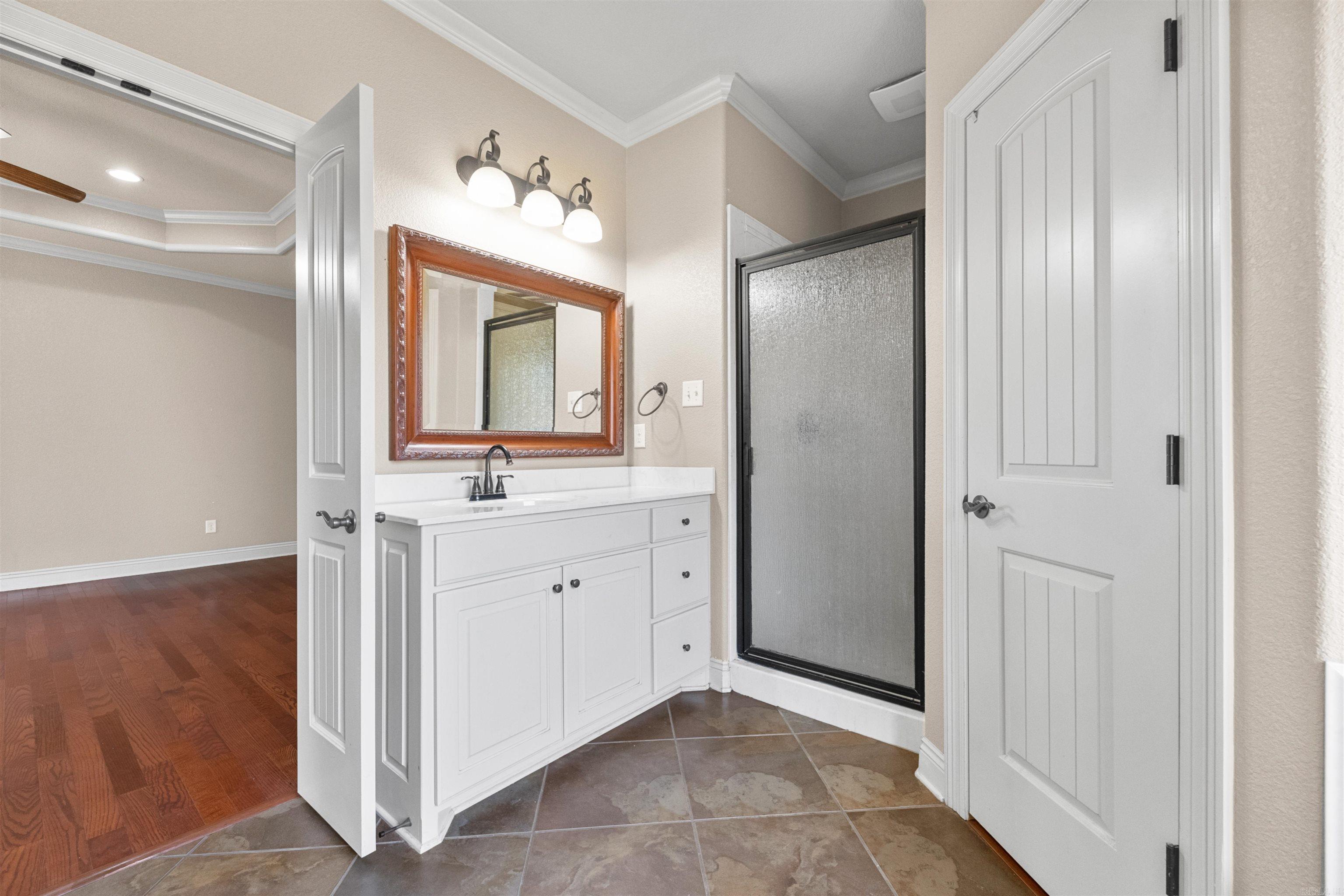 SHADOW CREEK - Residential