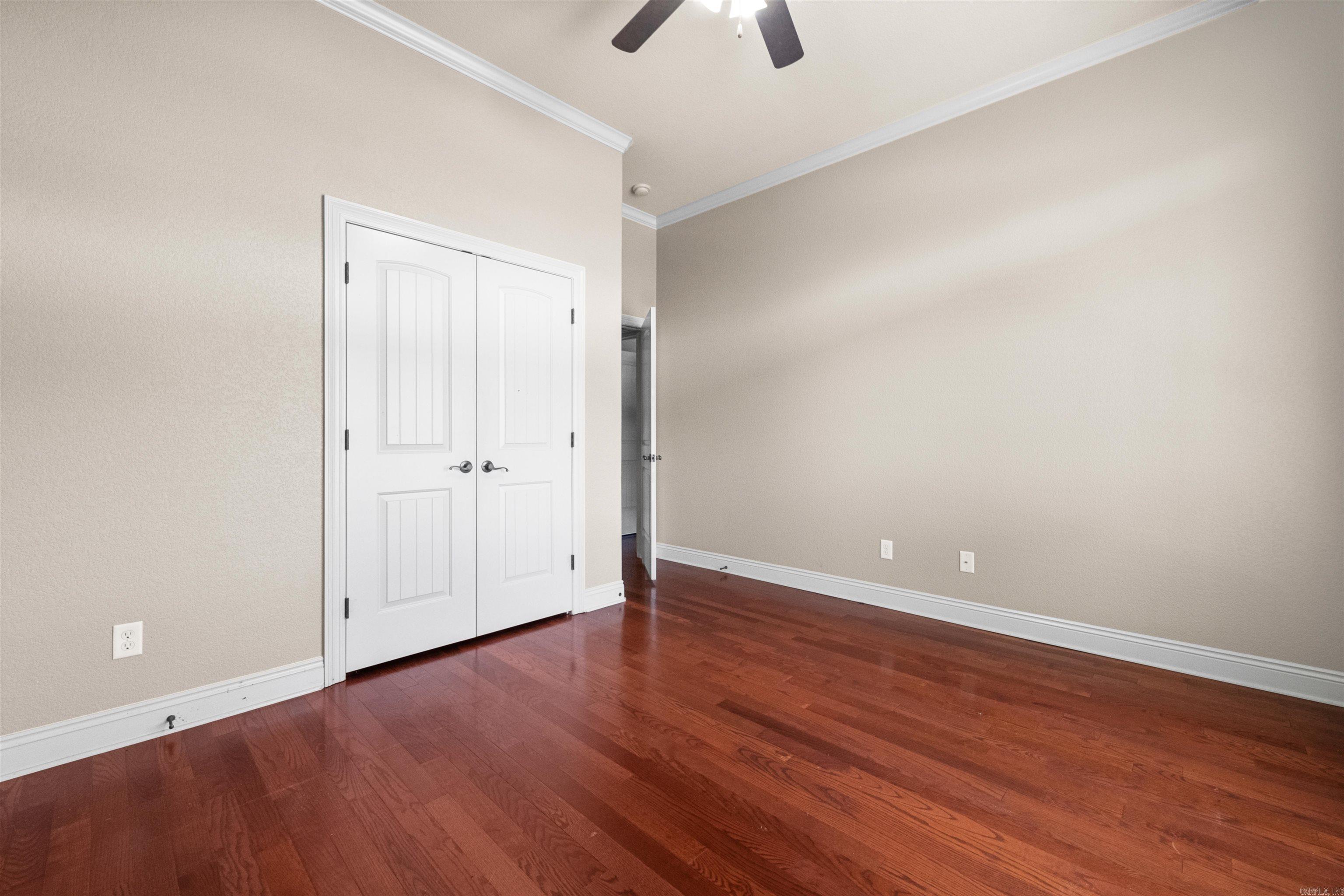 SHADOW CREEK - Residential