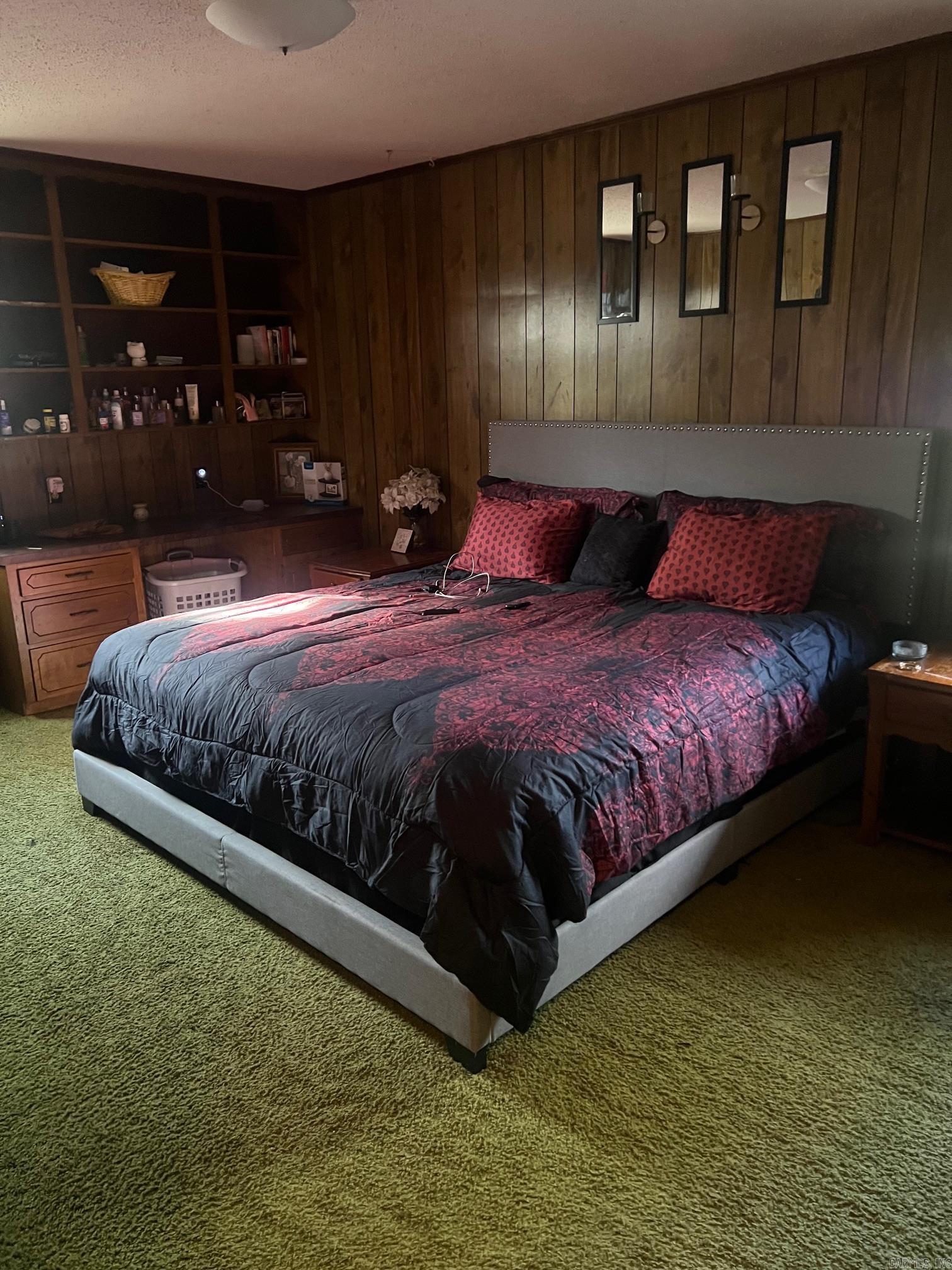 Metes & Bounds - Residential Income