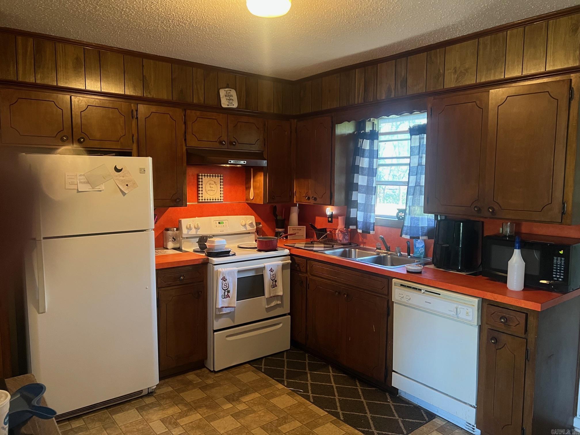 Metes & Bounds - Residential Income