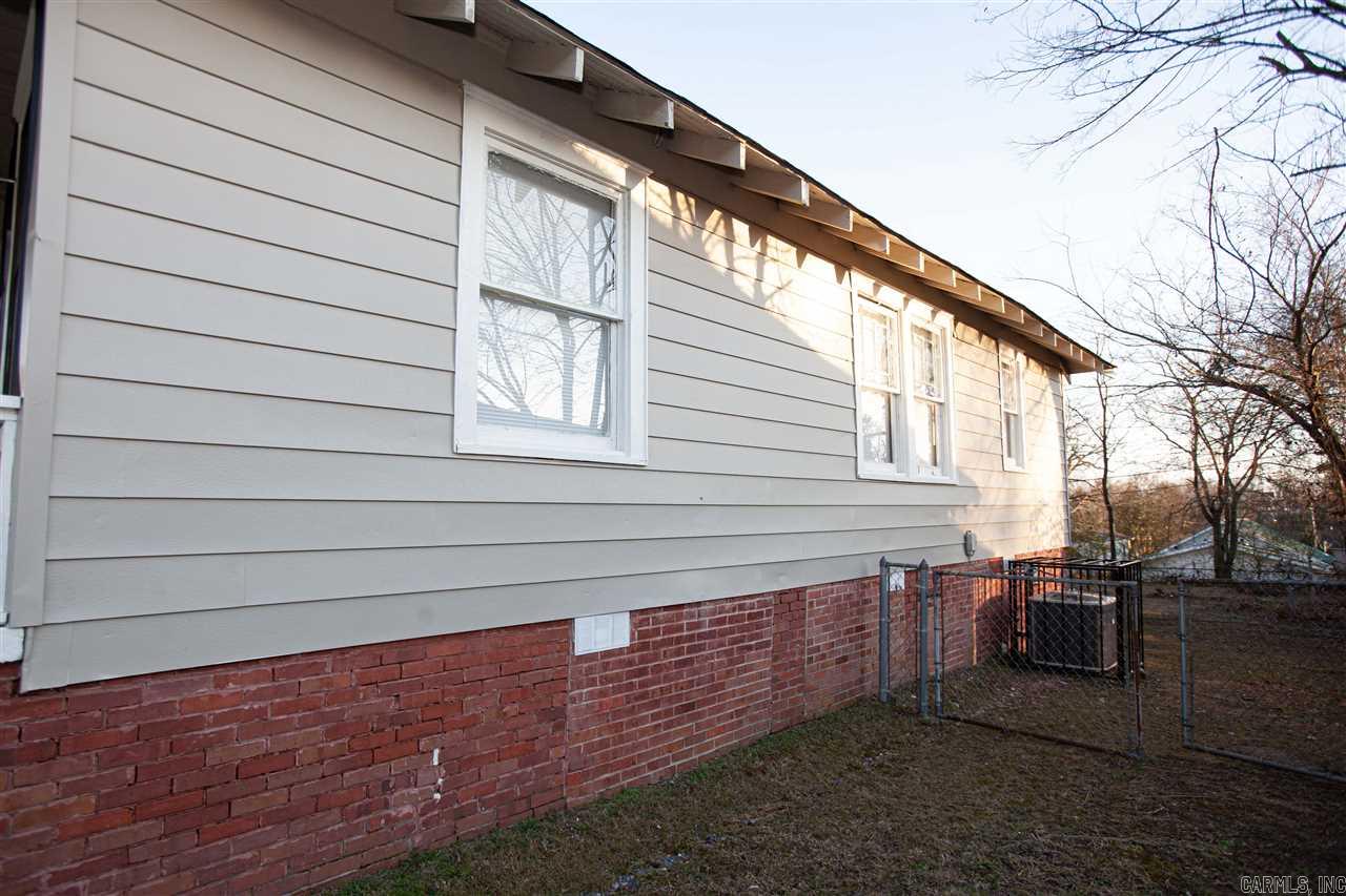 Jones & Worthen - Residential Lease