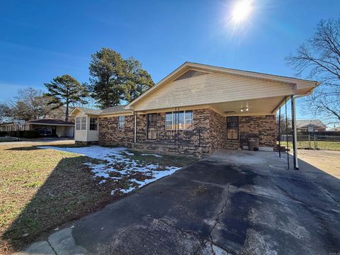 Photo of 357 Barry St Ave, Wynne, AR 72396 (MLS # 26006675)