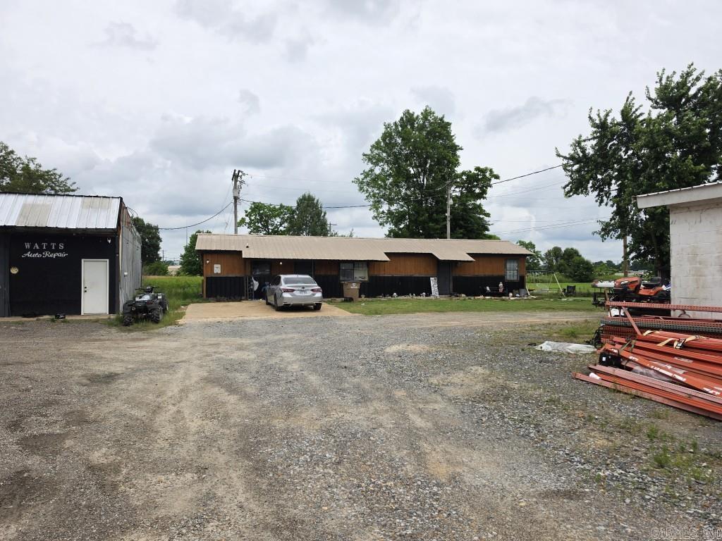Wynne 21-07-03 - Commercial Sale
